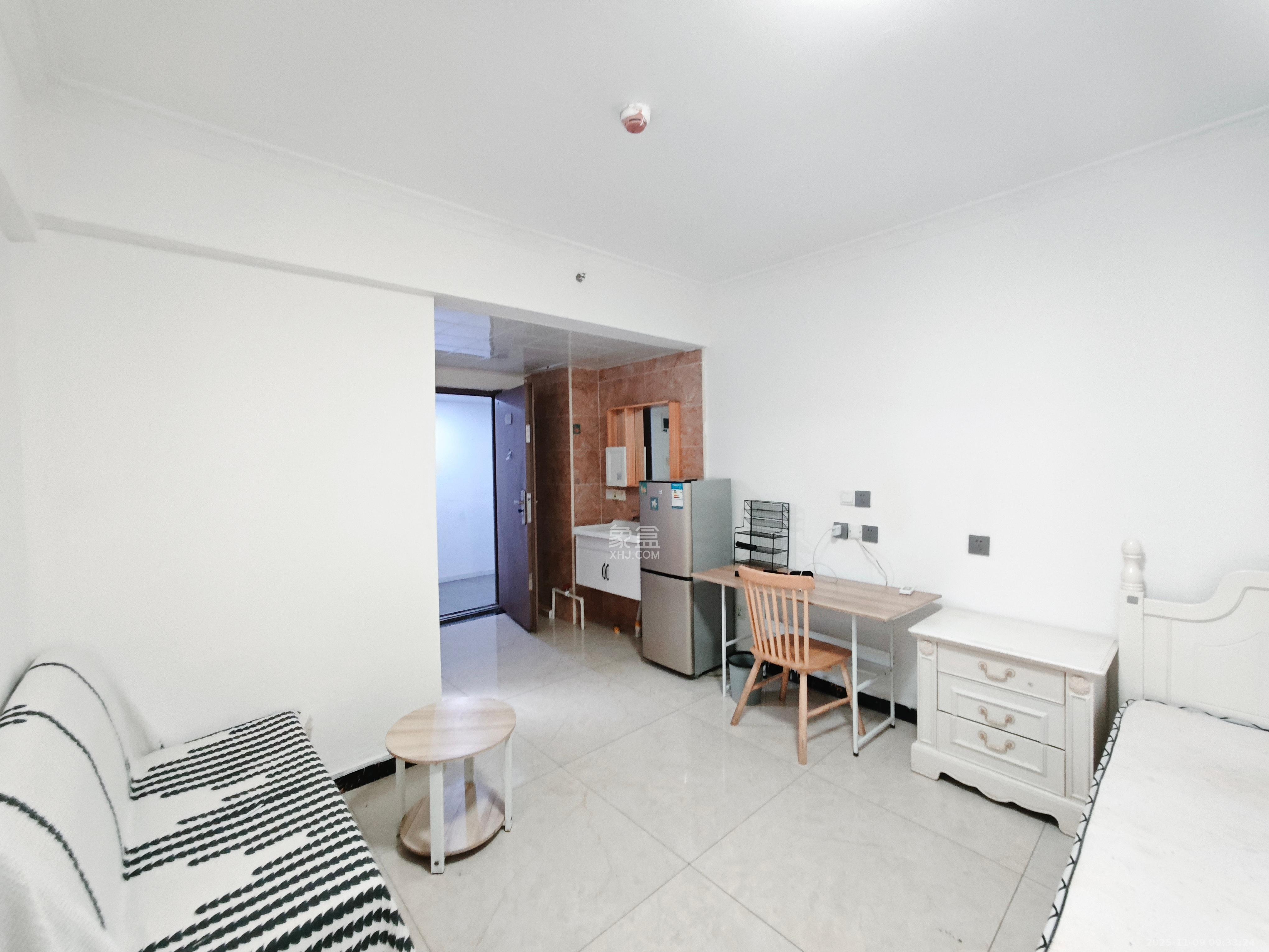 好莱城（弘德西街）  1室0厅1卫    1200.0元/月室内图