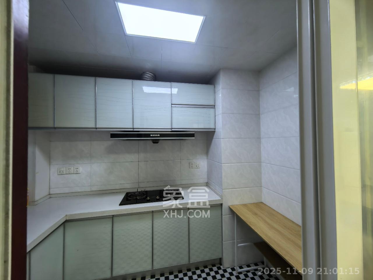 海伦堡爱ME城市  1室2厅2卫    2200.0元/月室内图