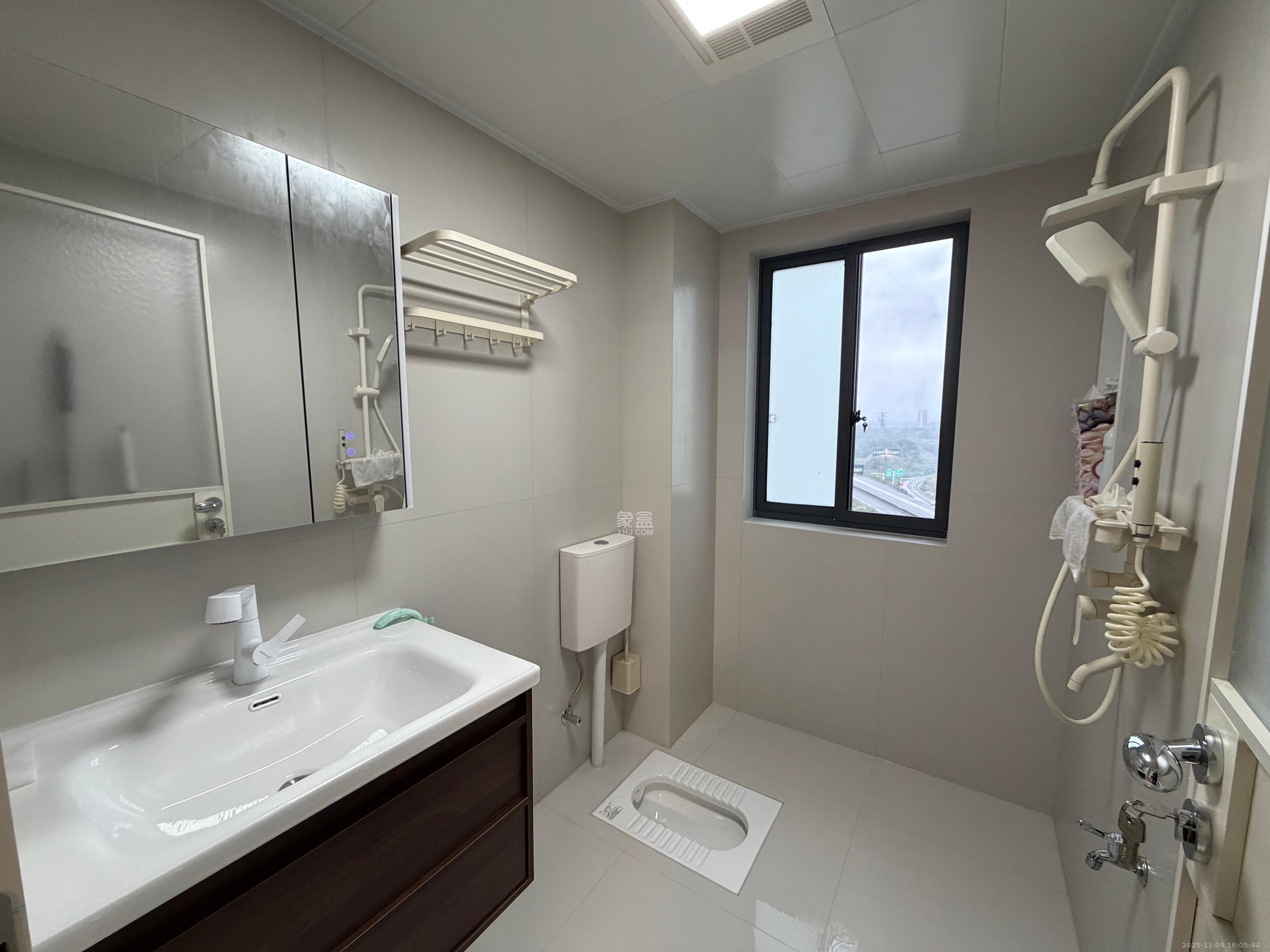 学士翰林苑  2室2厅1卫    1800.0元/月室内图