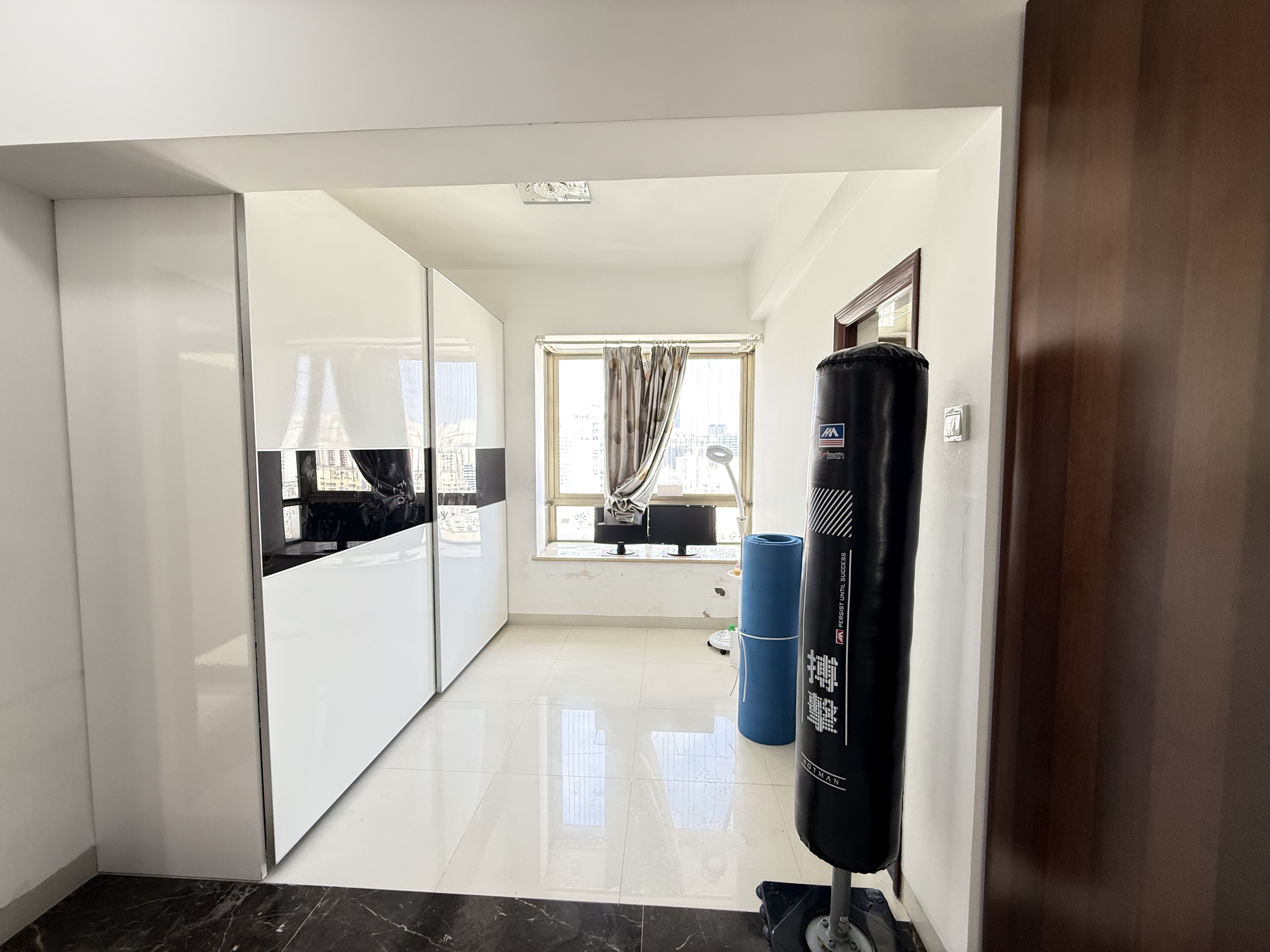 现代花园三期 3室2厅2卫 170.0万 现代花园三期 3室2厅2卫 170.0万室内图