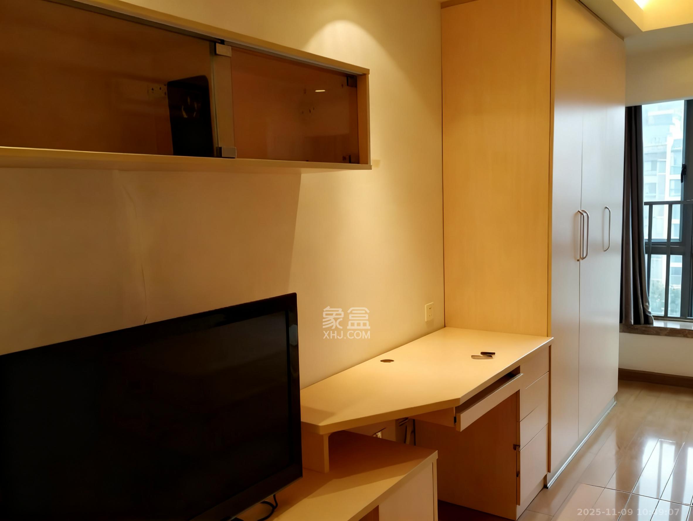 融科檀香山(融科紫檀、香山国际) 1室1厅1卫 1600.0元/月 融科檀香山(融科紫檀、香山国际) 1室1厅1卫 1600.0元/月室内图