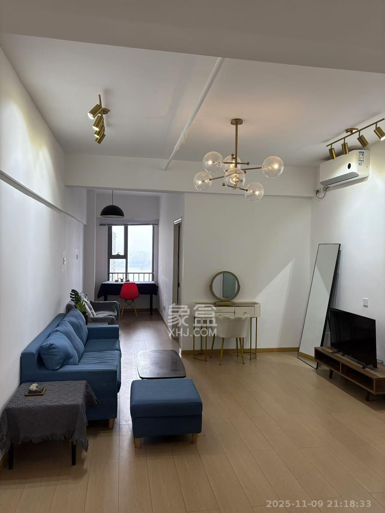 东怡外国(南湖一号) 1室1厅1卫 2400.0元/月 东怡外国(南湖一号) 1室1厅1卫 2400.0元/月室内图