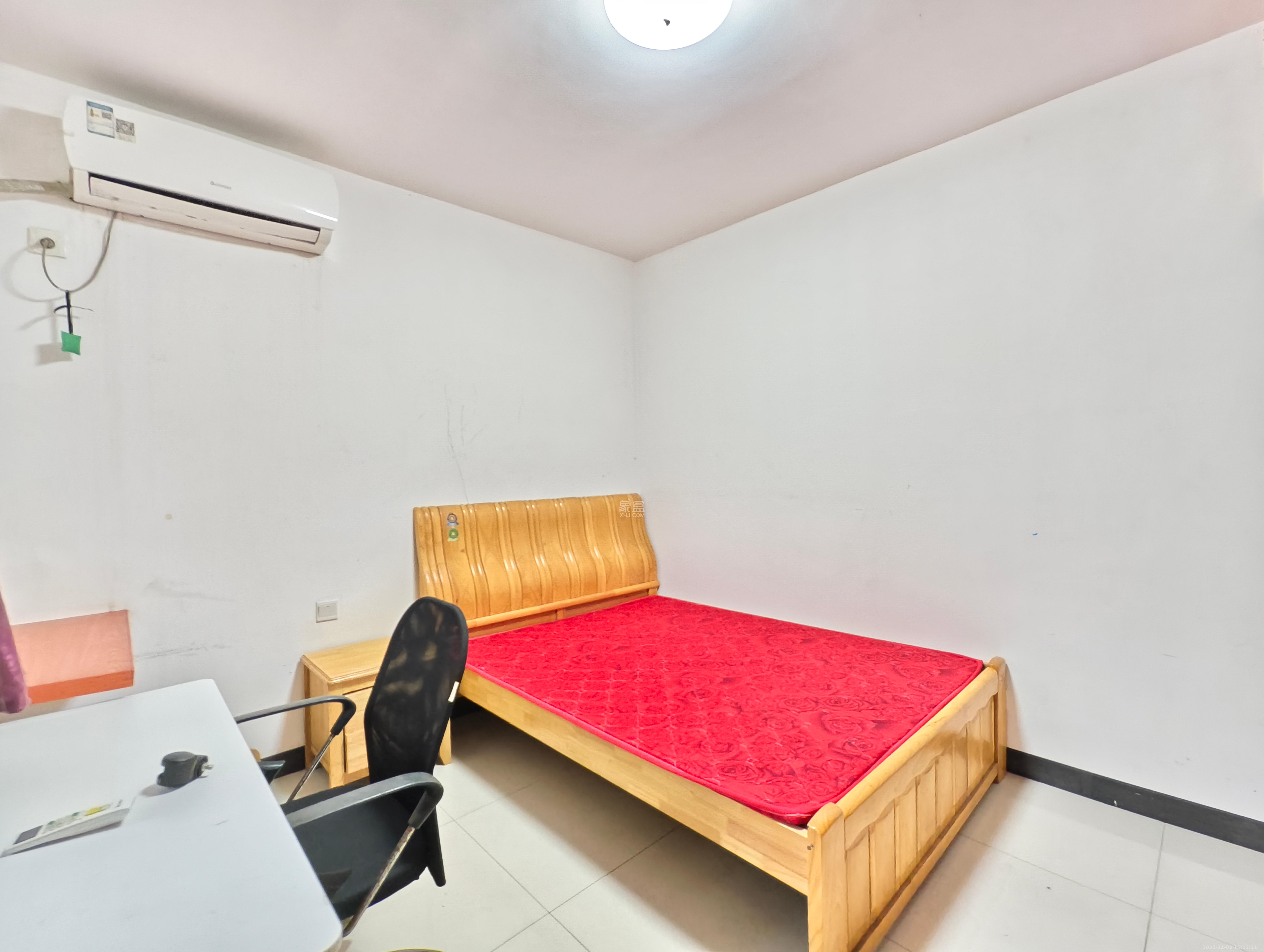 麓江春  1室1厅1卫    1500.0元/月室内图