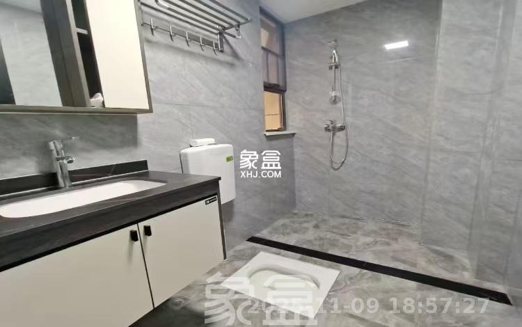 明发阅江悦府  4室2厅2卫    2550.0元/月