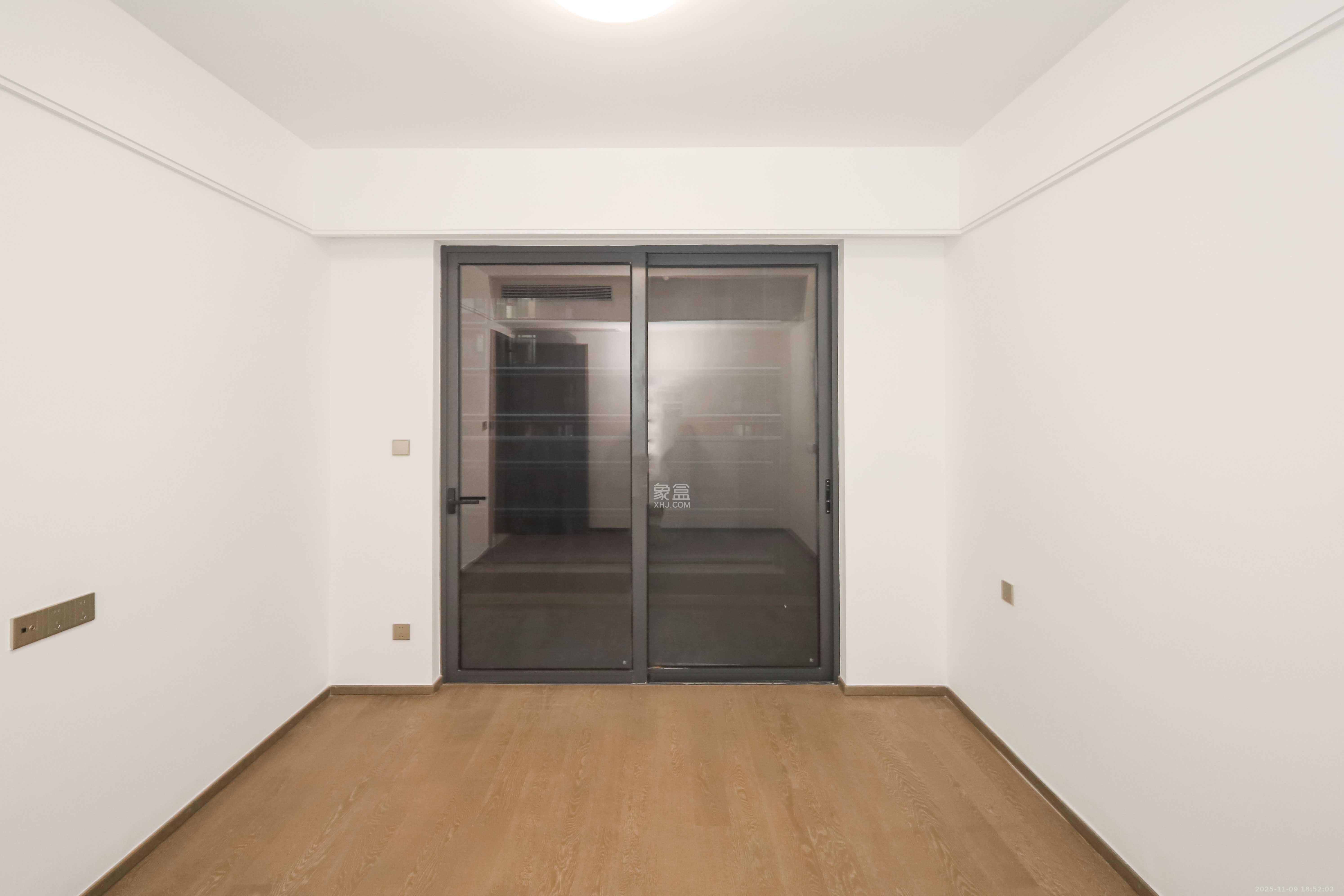 绿城招商桂语雲峯  4室2厅2卫    288.0万卧室