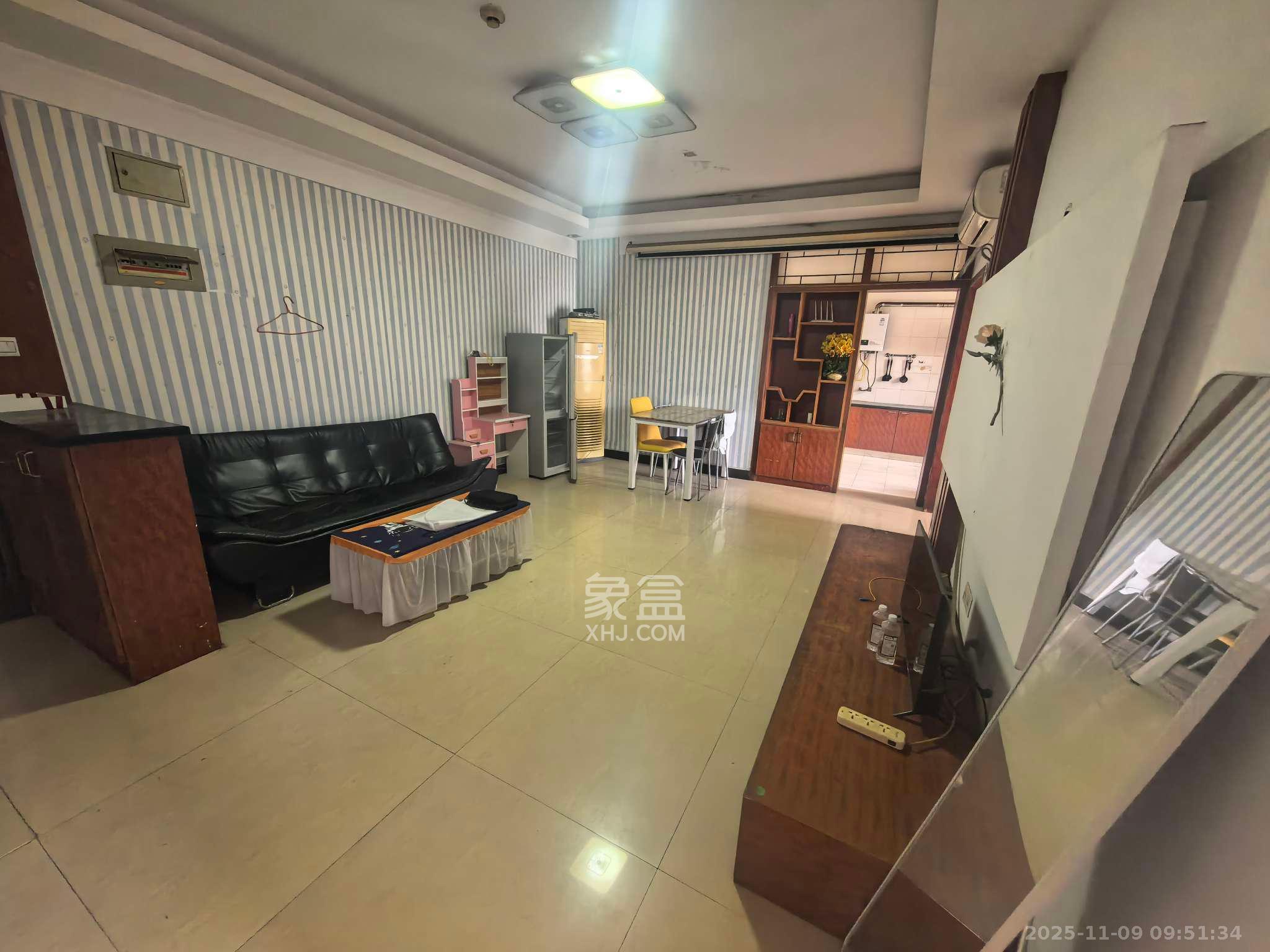 芙蓉同发 2室1厅1卫 2600.0元/月 芙蓉同发 2室1厅1卫 2600.0元/月室内图