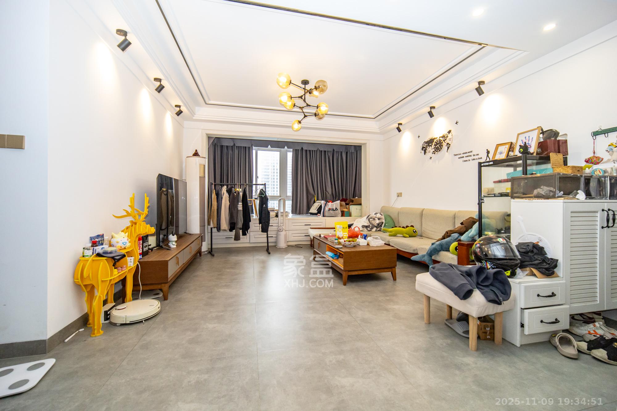 时代星城 4室2厅2卫 78.8万 时代星城 4室2厅2卫 78.8万客厅