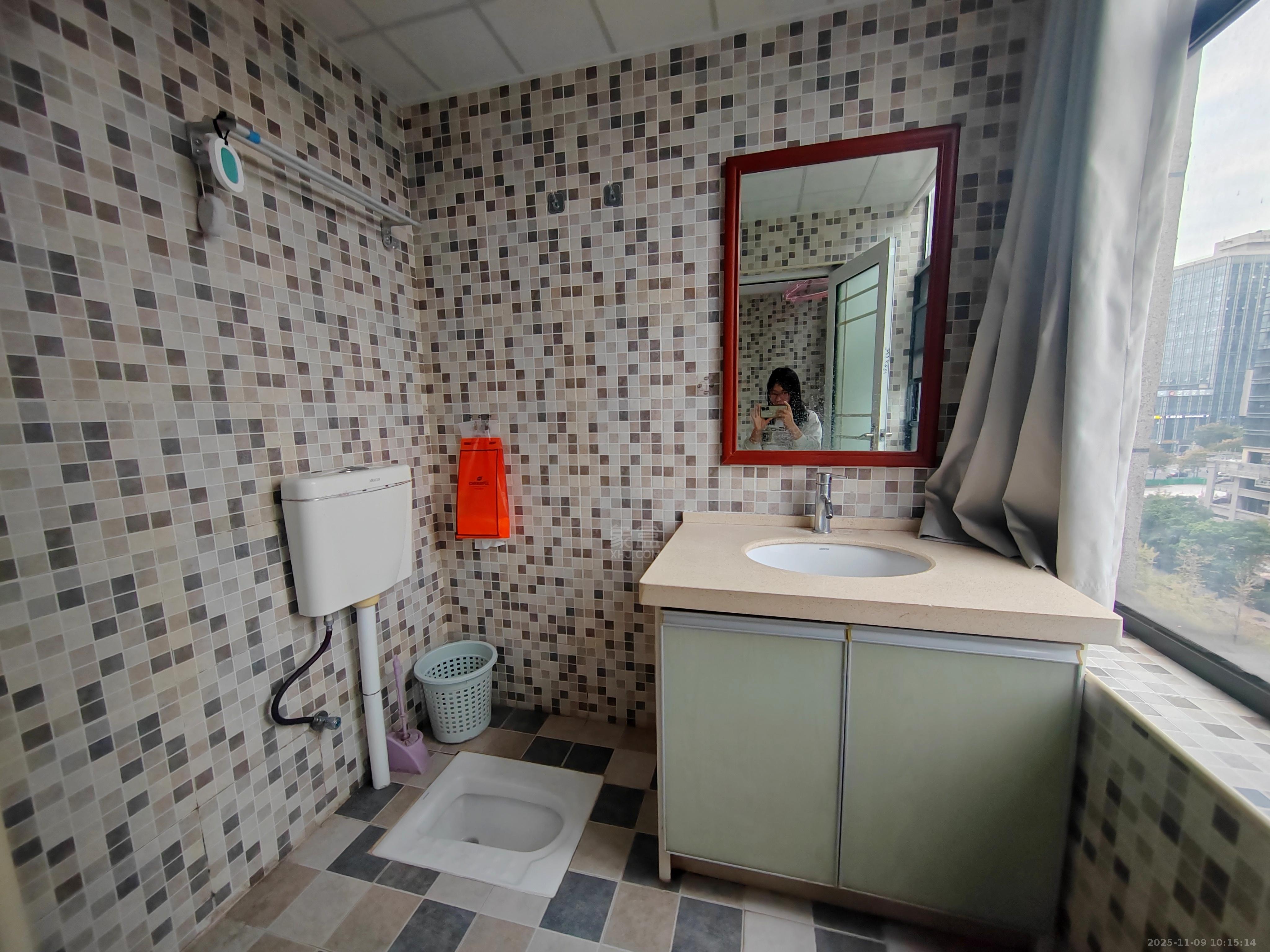 流金岁月-华晨国际  1室1厅1卫    1500.0元/月室内图