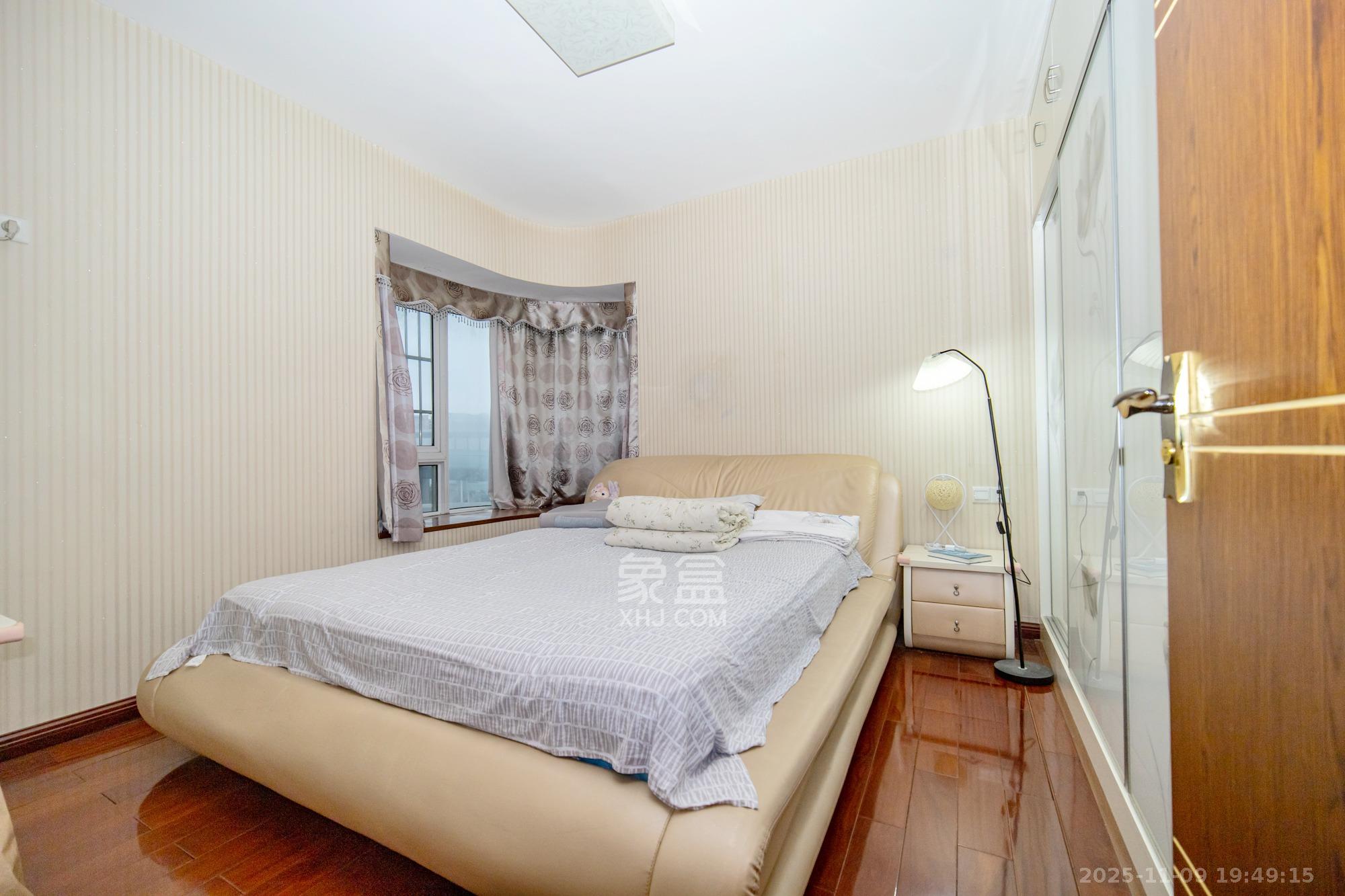 月湖兰庭  1室2厅1卫    70.0万卧室