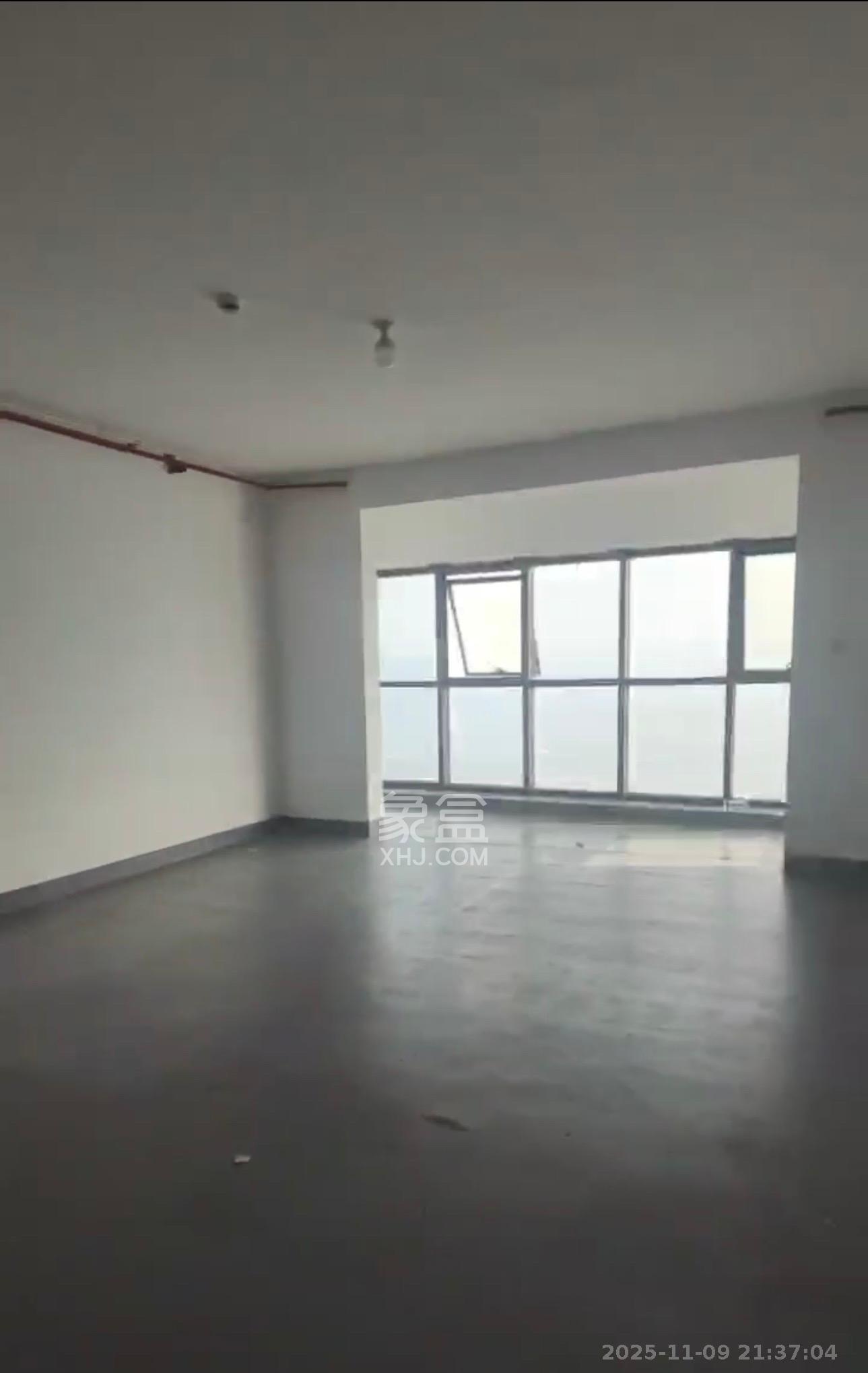 达美溪湖湾  4室2厅2卫    4500.0元/月