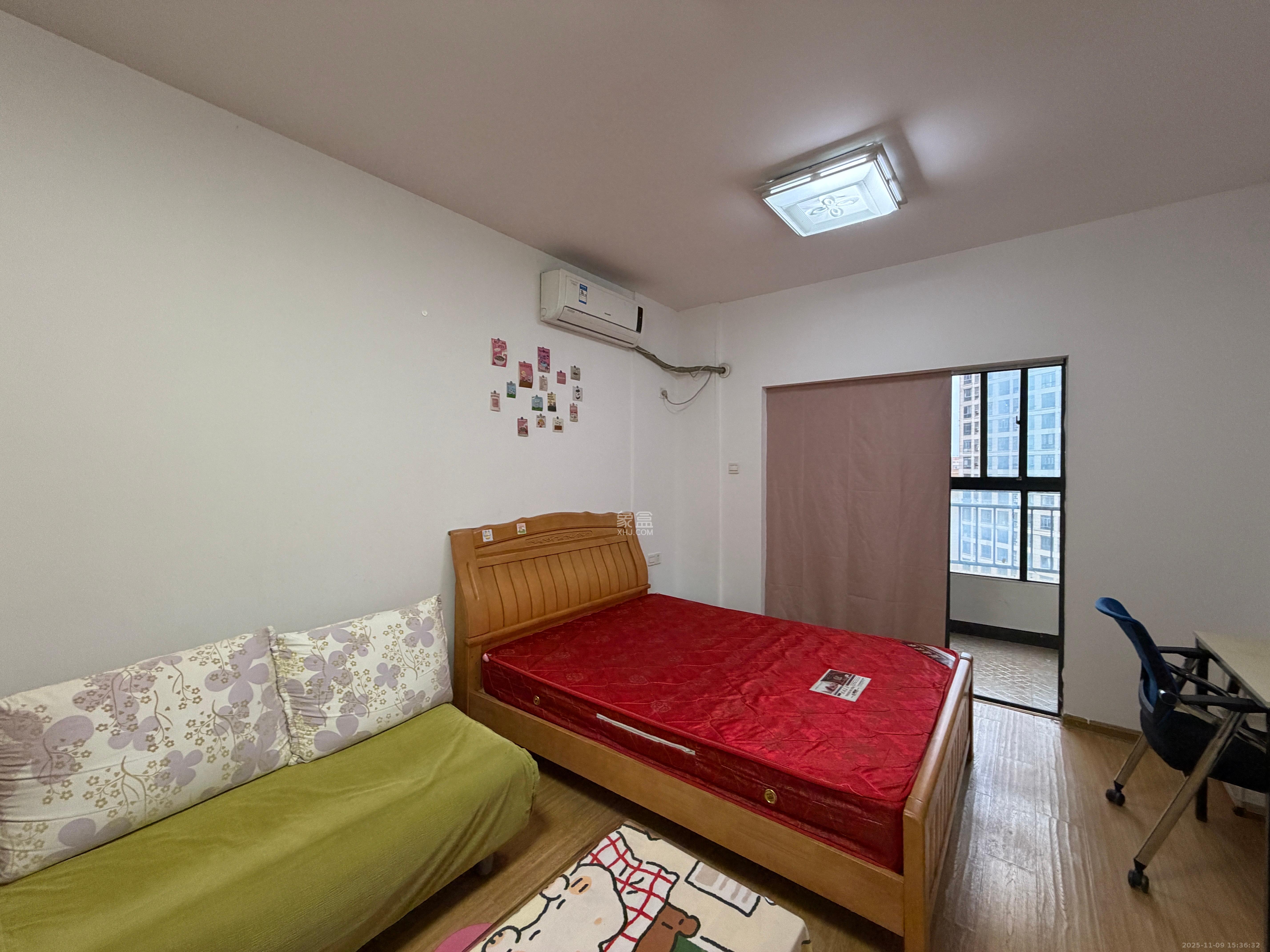 保利麓谷林语I区  1室1厅1卫    1350.0元/月室内图