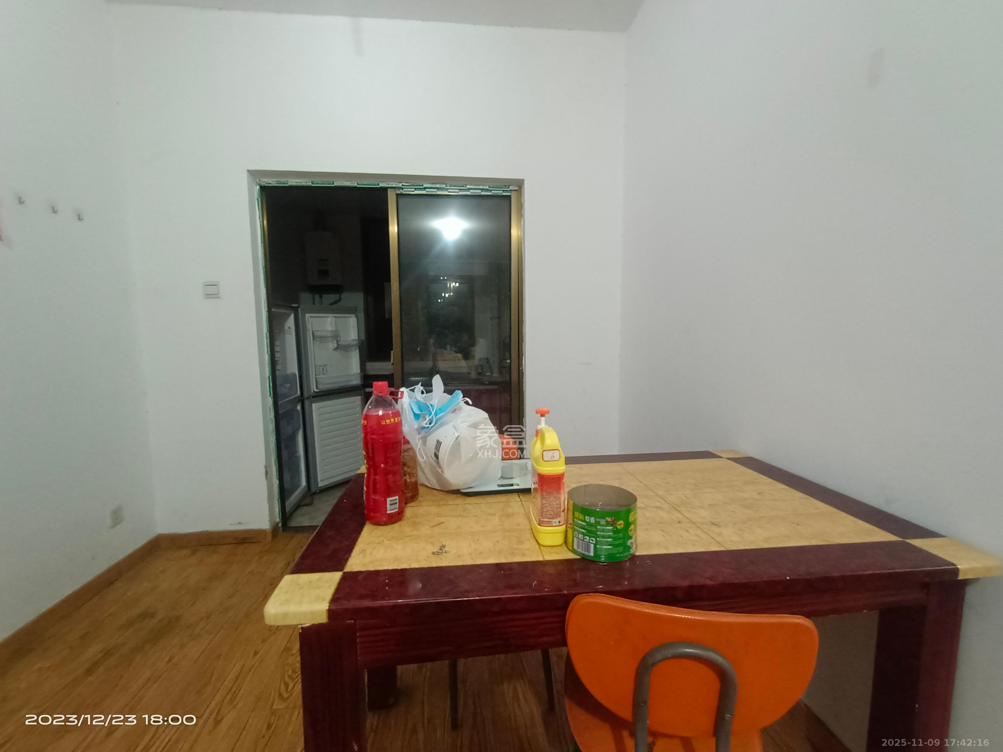 湘核佳苑  3室2厅1卫    1800.0元/月室内图