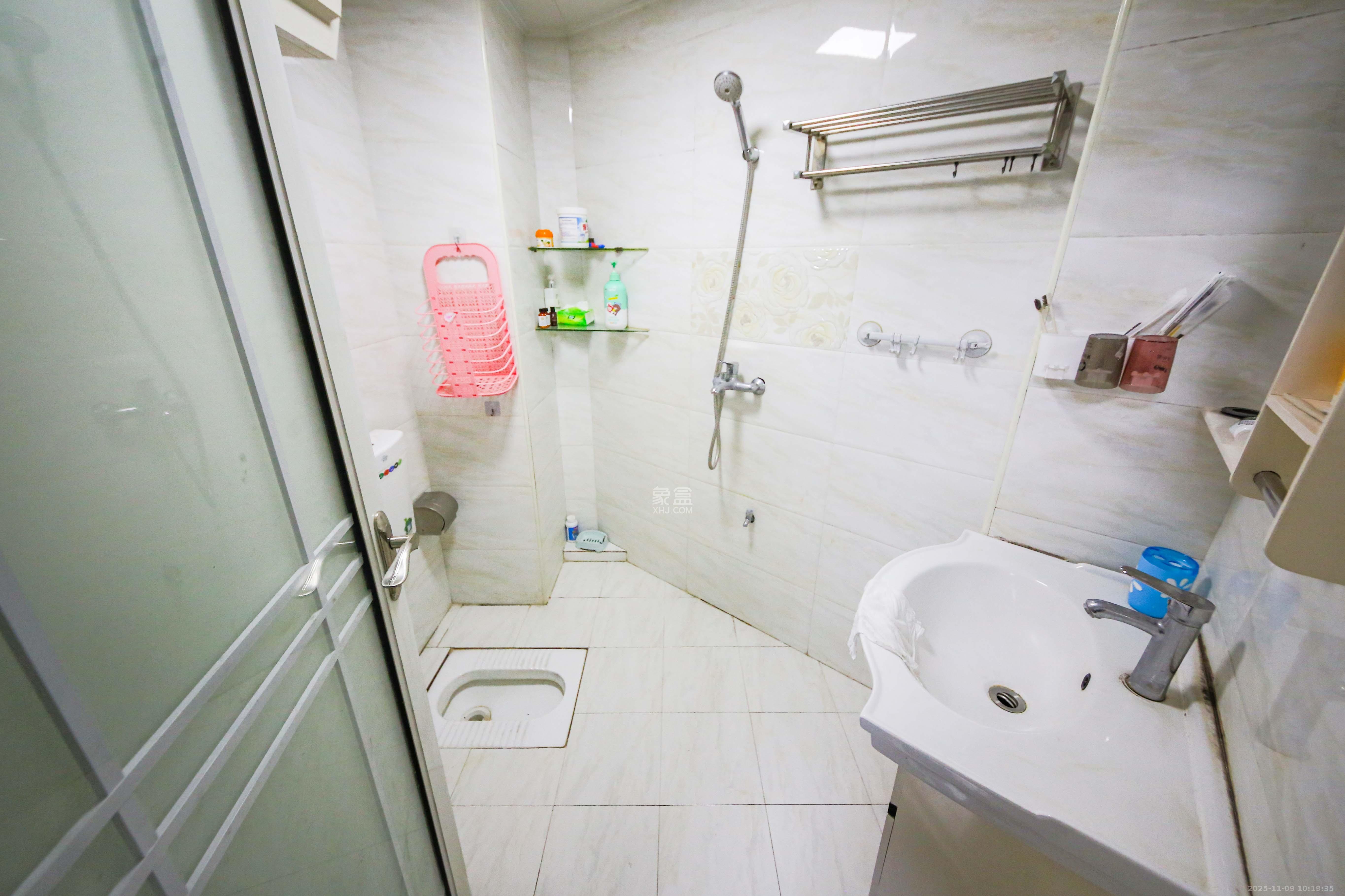 才子嘉都  2室1厅1卫    48.0万卫生间