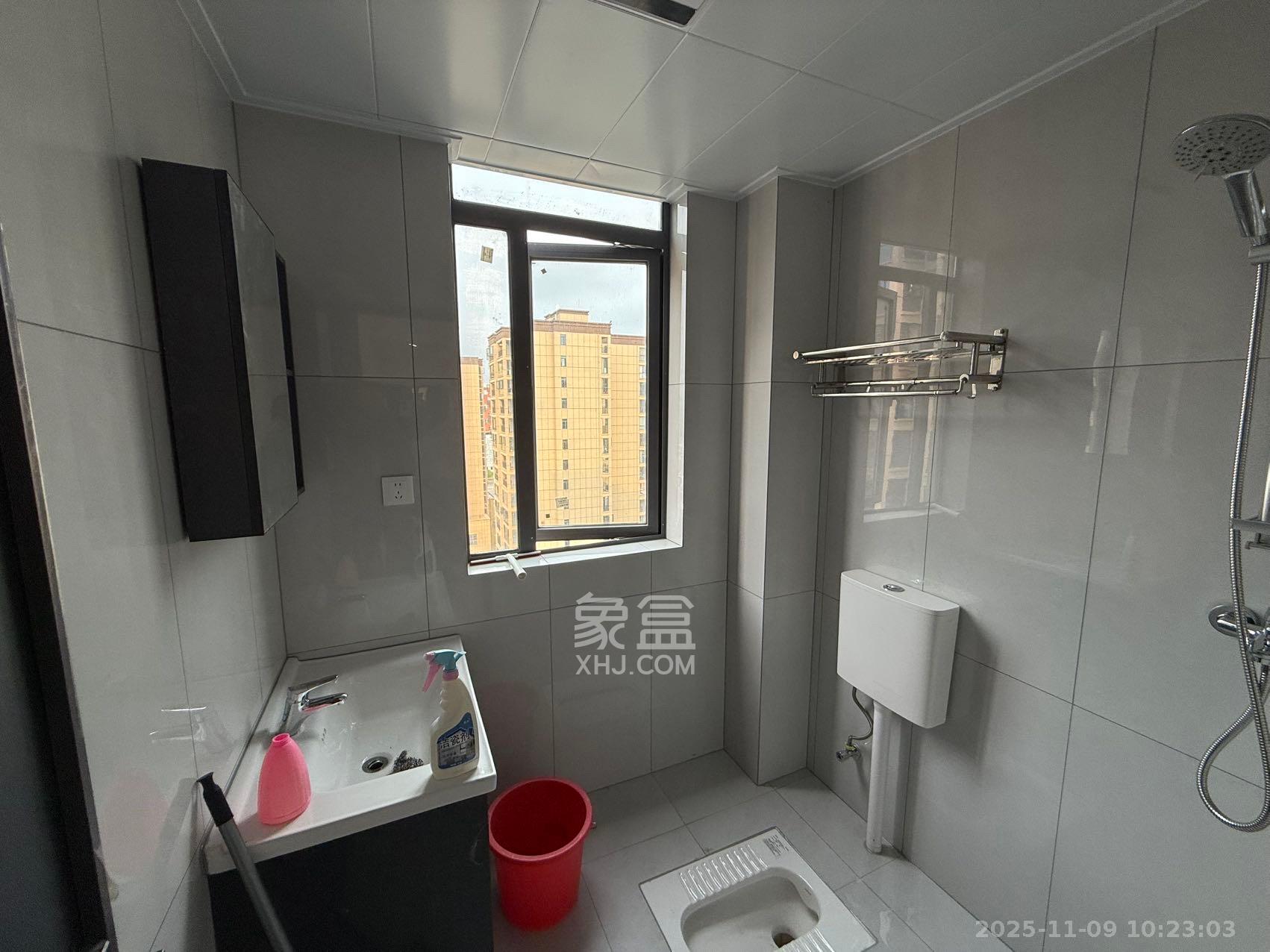 先锋新宇 1室0厅0卫 2200.0元/月 先锋新宇 1室0厅0卫 2200.0元/月室内图