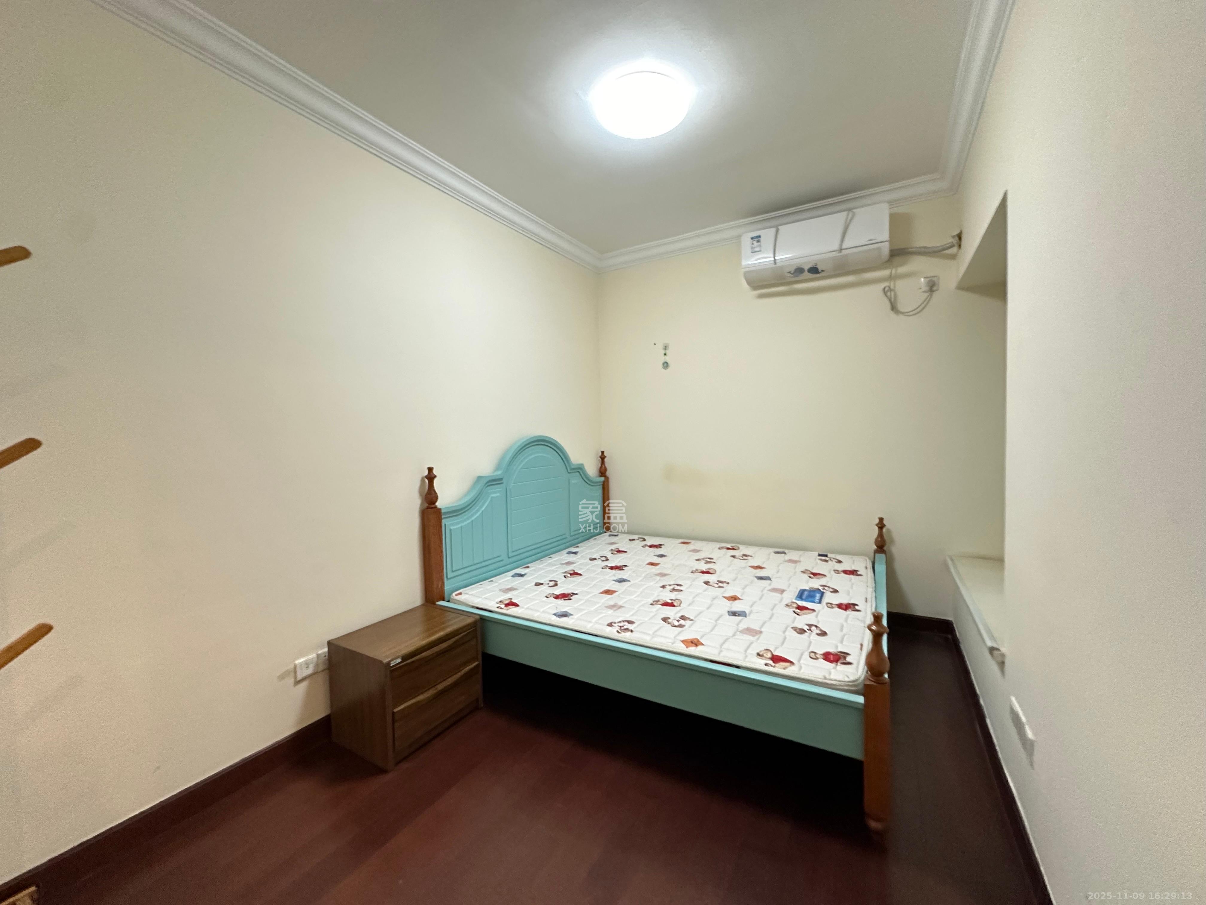 恒大雅苑  3室2厅2卫    2800.0元/月室内图