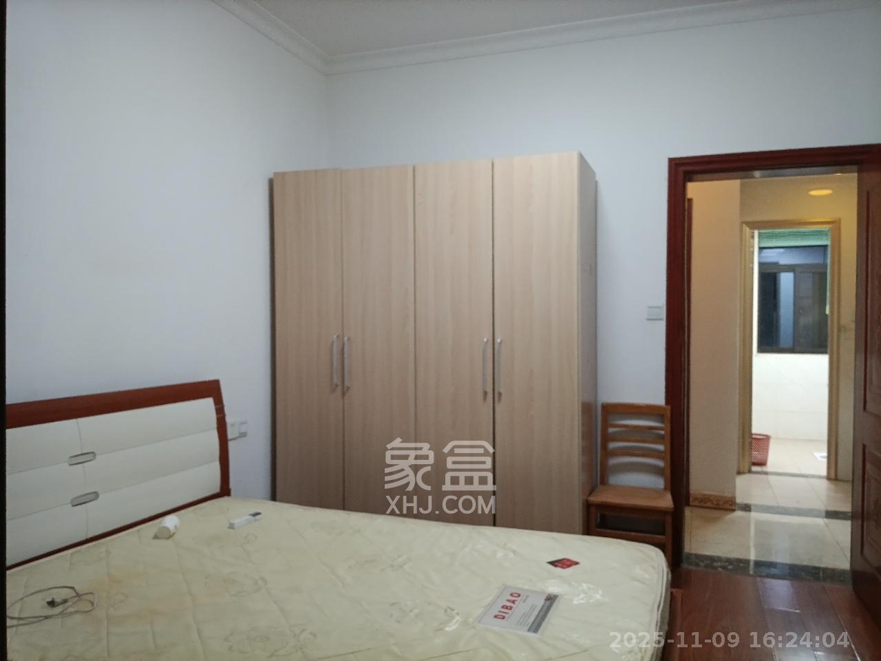 德润小区（丰升德润小区）  3室2厅2卫    2500.0元/月室内图