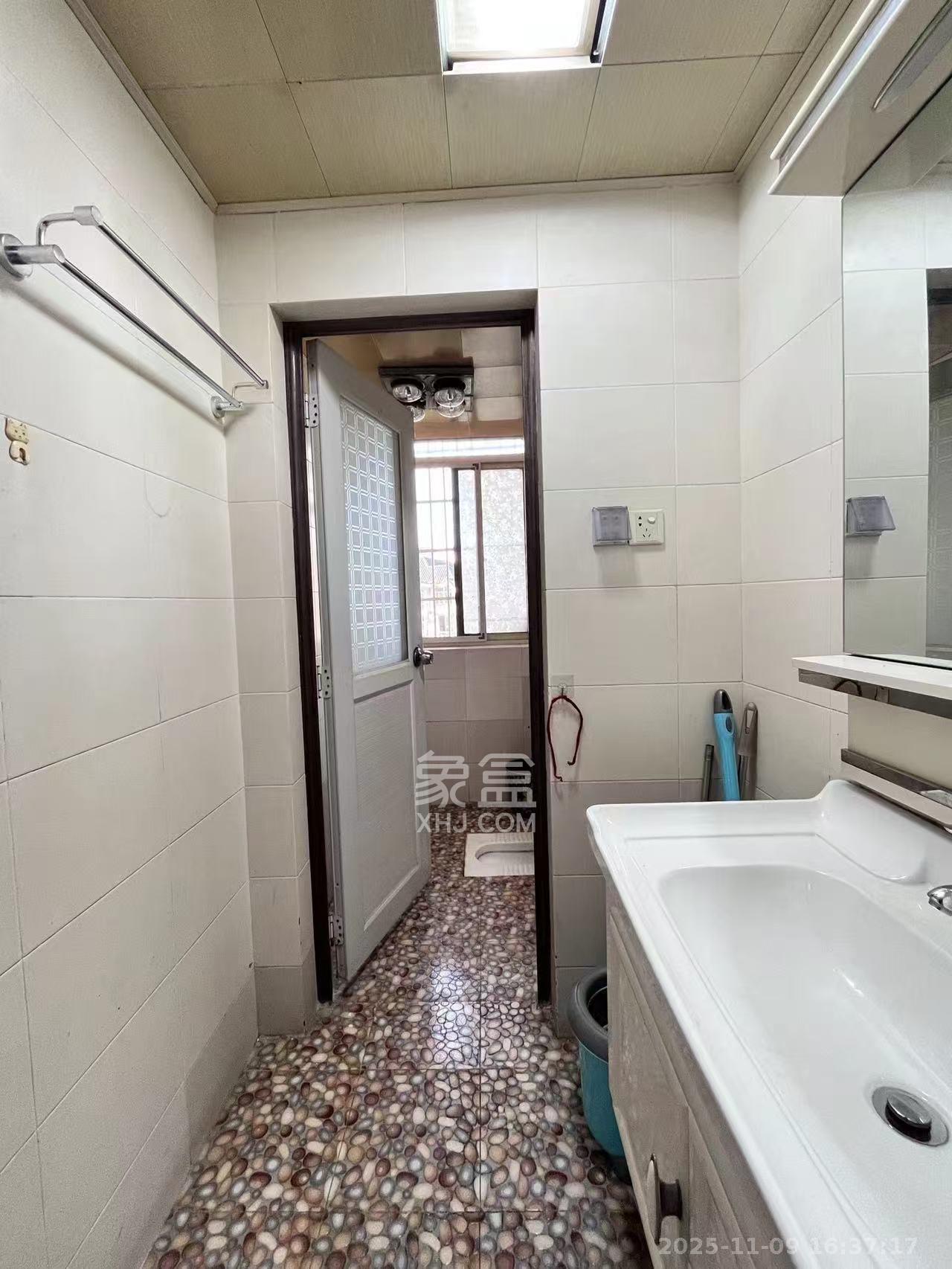 四季美景一、二期 2室2厅1卫 2000.0元/月 四季美景一、二期 2室2厅1卫 2000.0元/月室内图