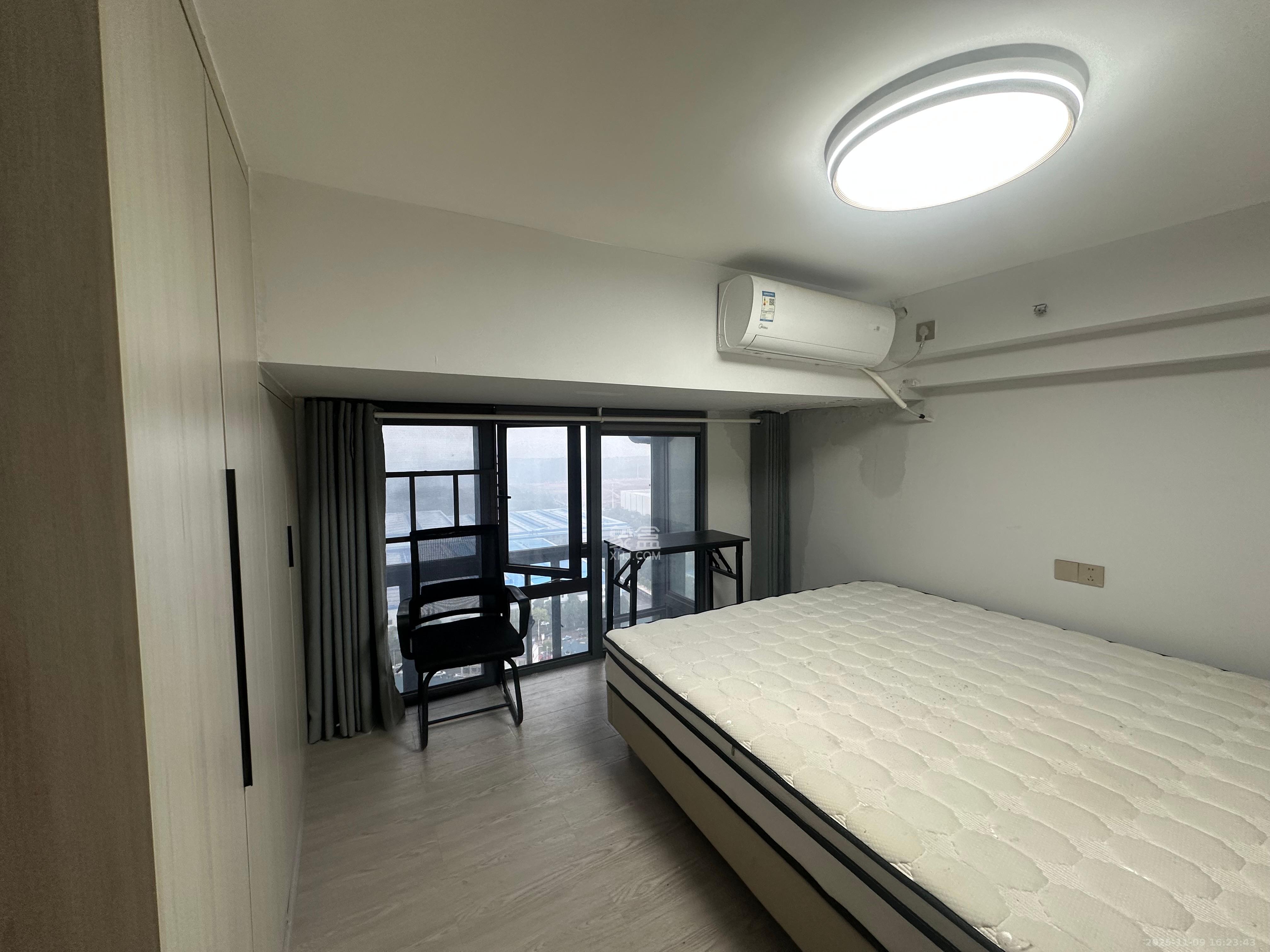 中南国际眼镜城（中伟商业中心）  1室0厅0卫    2100.0元/月室内图