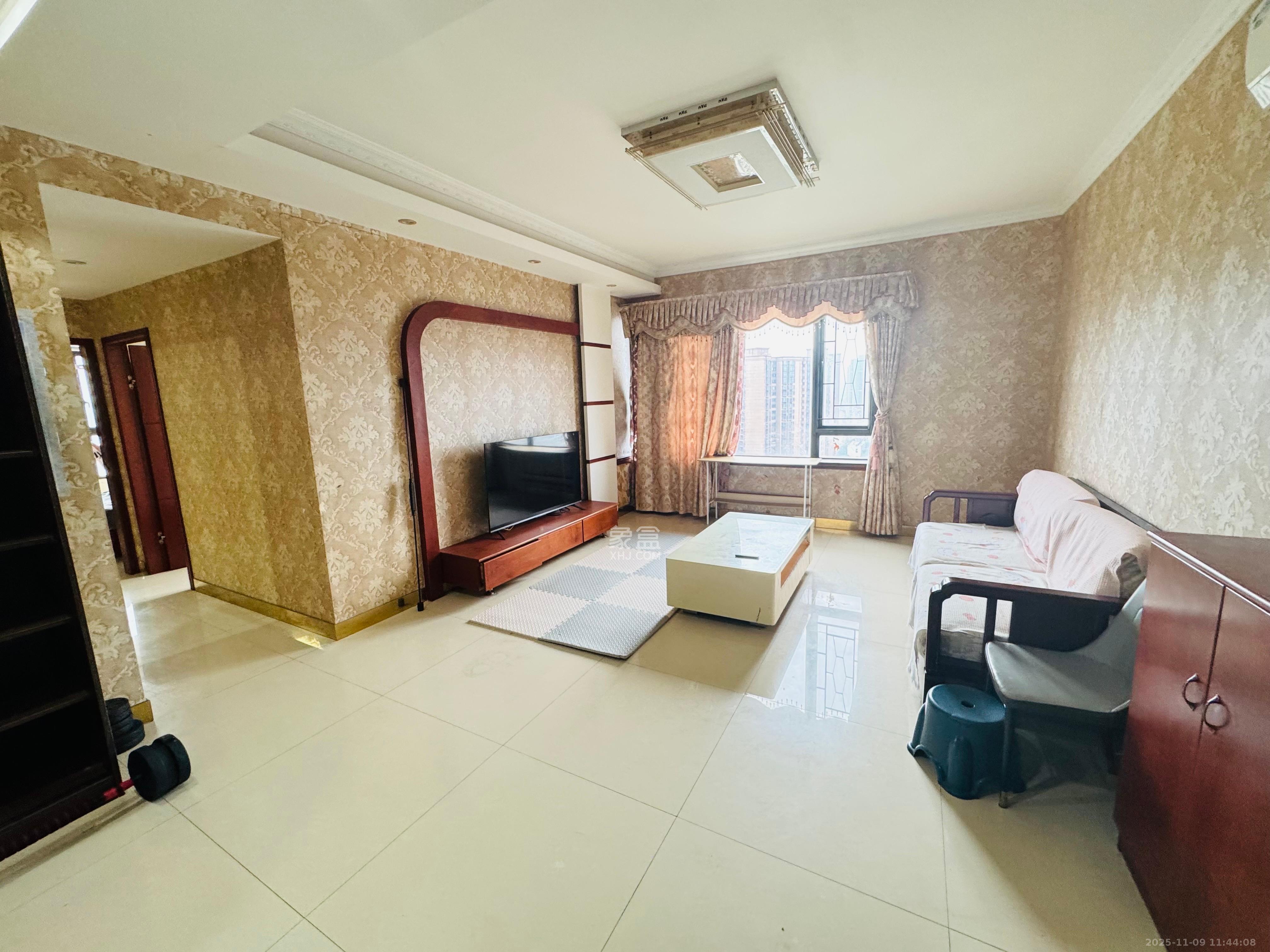 建发汇金国际  3室2厅2卫    2600.0元/月