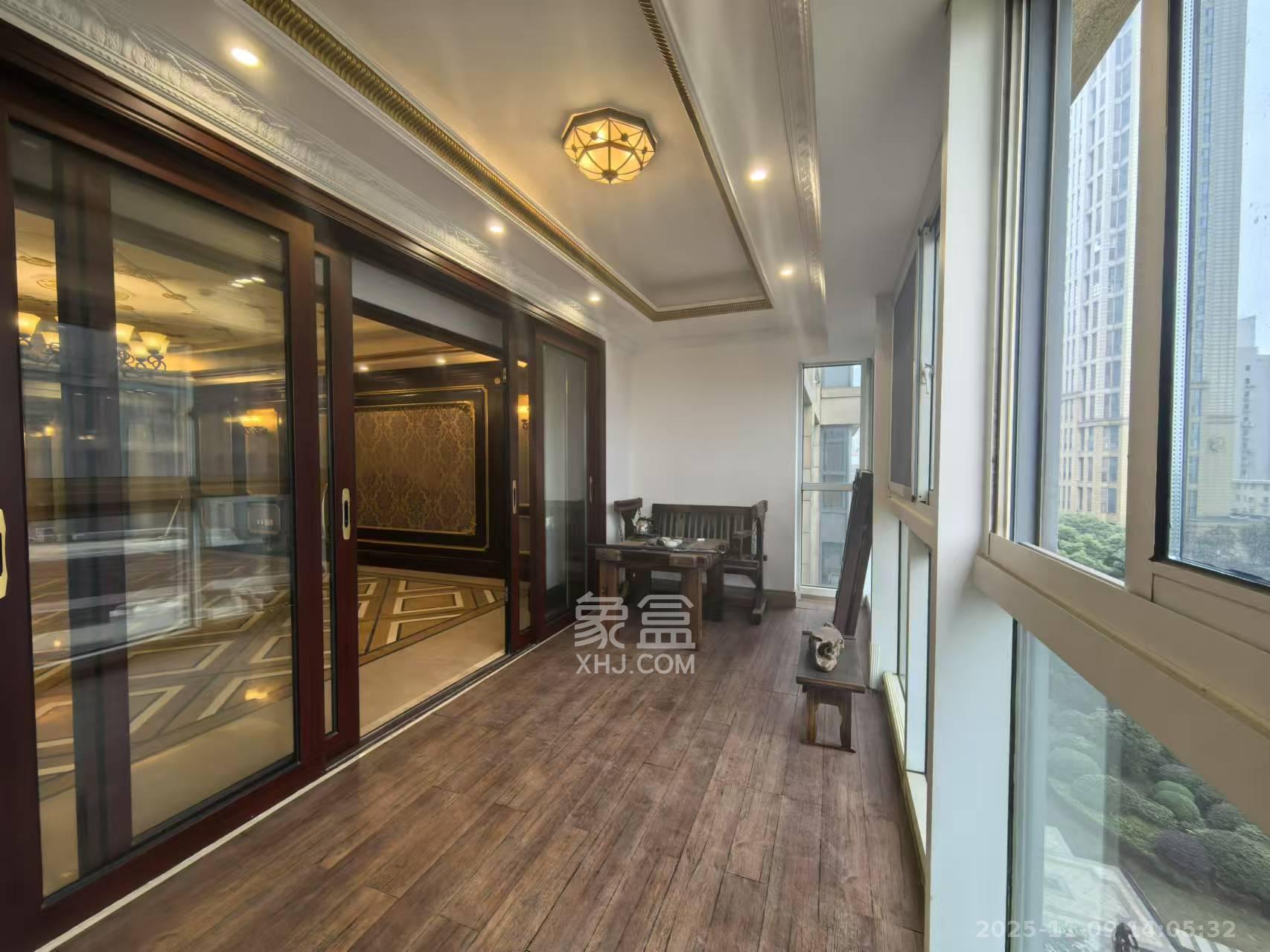 万达公馆  4室2厅3卫    10000.0元/月室内图