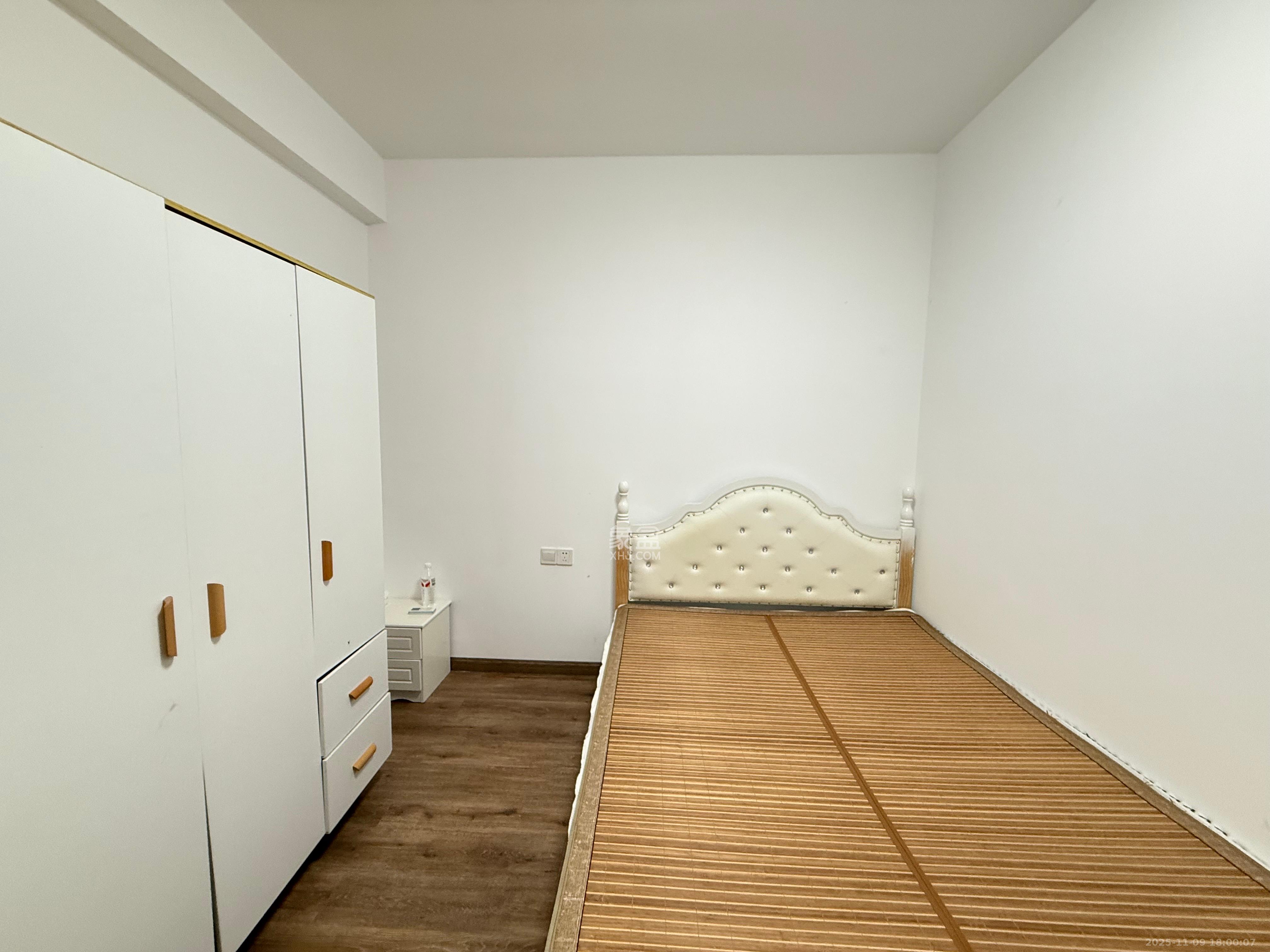 尚鑫海悦（新长海尚海城）  3室2厅2卫    2400.0元/月室内图