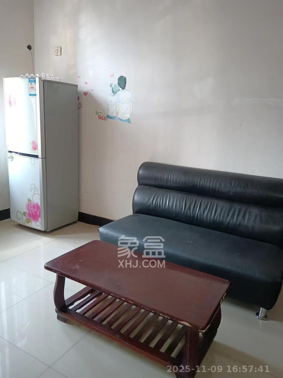 黄鹤小区5片  2室1厅1卫    1000.0元/月