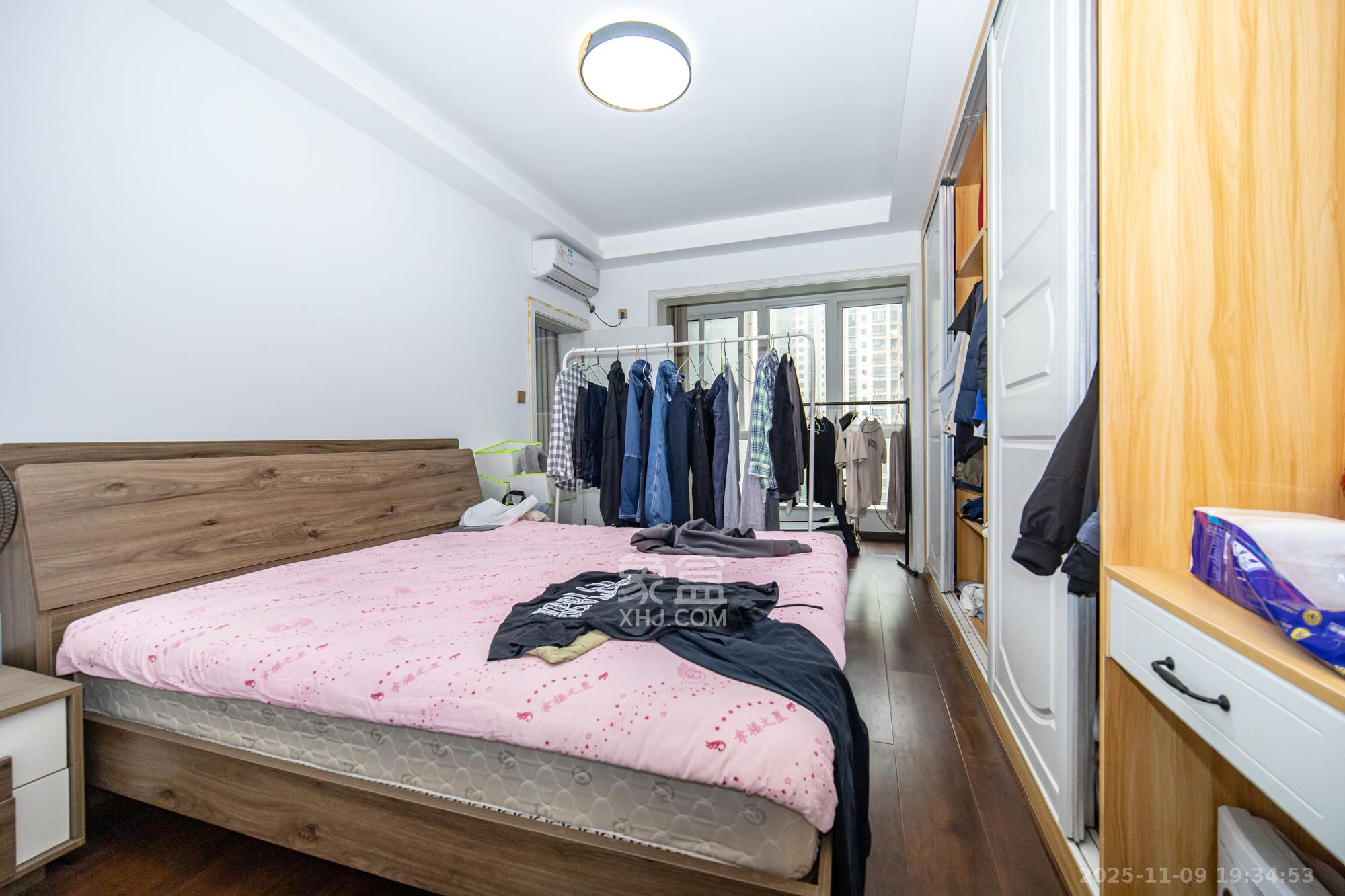 时代星城 4室2厅2卫 78.8万 时代星城 4室2厅2卫 78.8万卧室