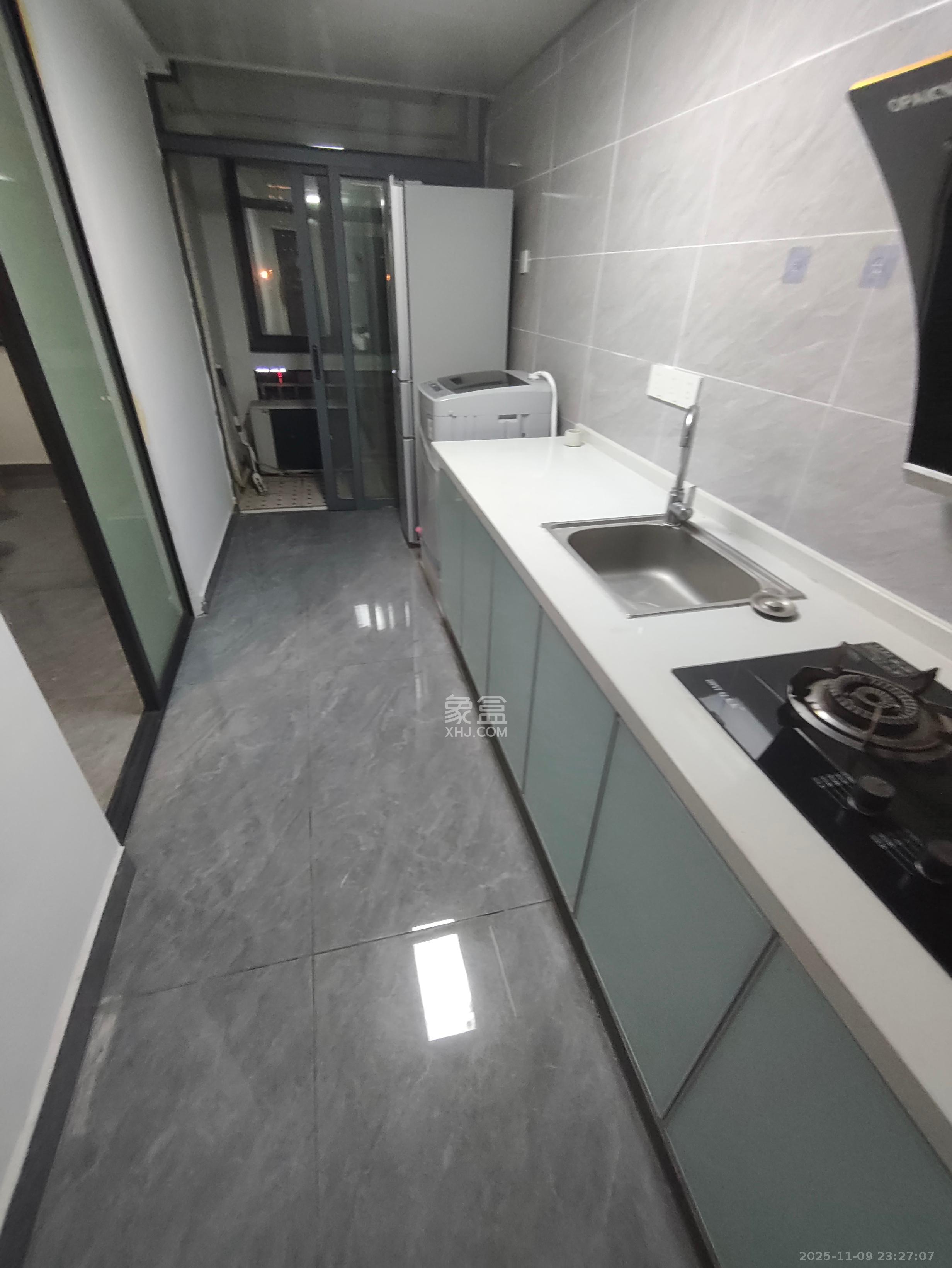 佳兆业云顶都汇 2室1厅1卫 1300.0元/月 佳兆业云顶都汇 2室1厅1卫 1300.0元/月室内图