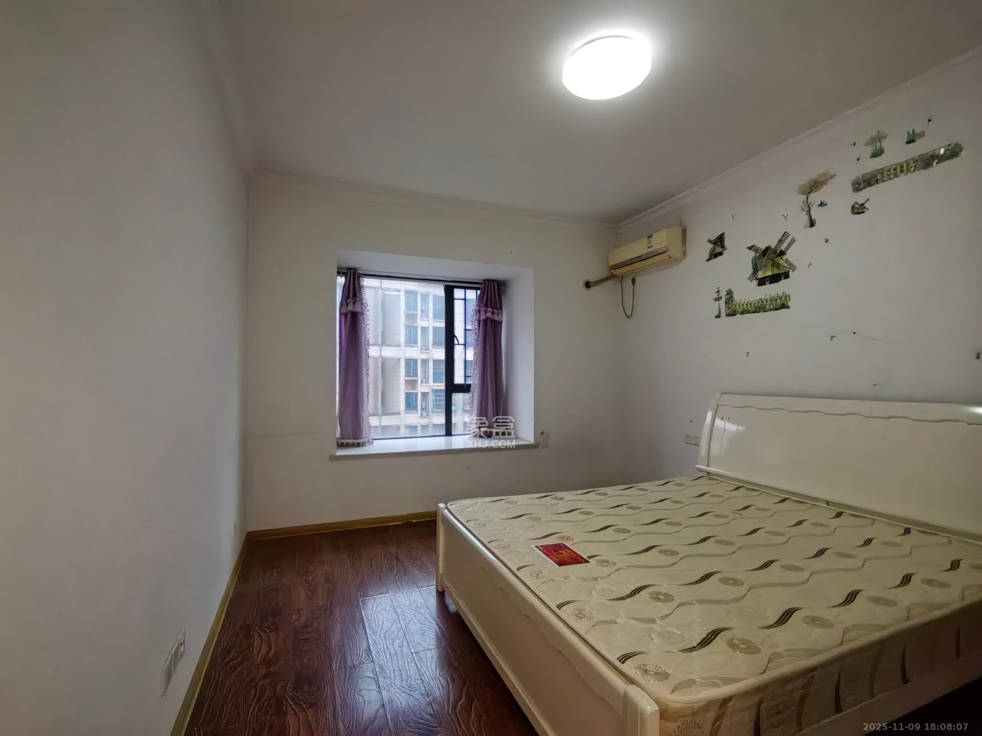 保利麓谷林语A区 3室2厅1卫 2400.0元/月 保利麓谷林语A区 3室2厅1卫 2400.0元/月室内图