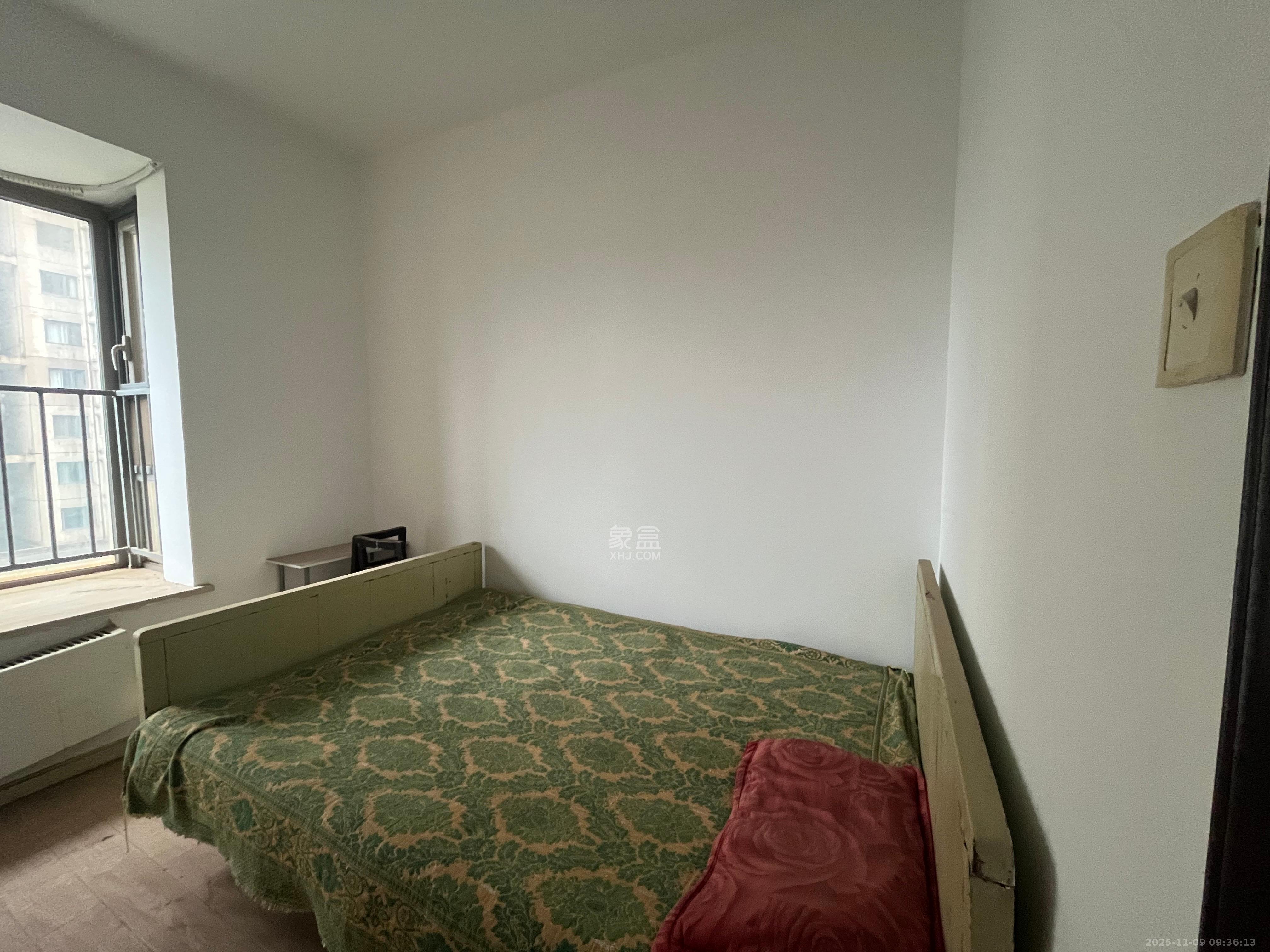 怡海星城  3室2厅1卫    1800.0元/月室内图