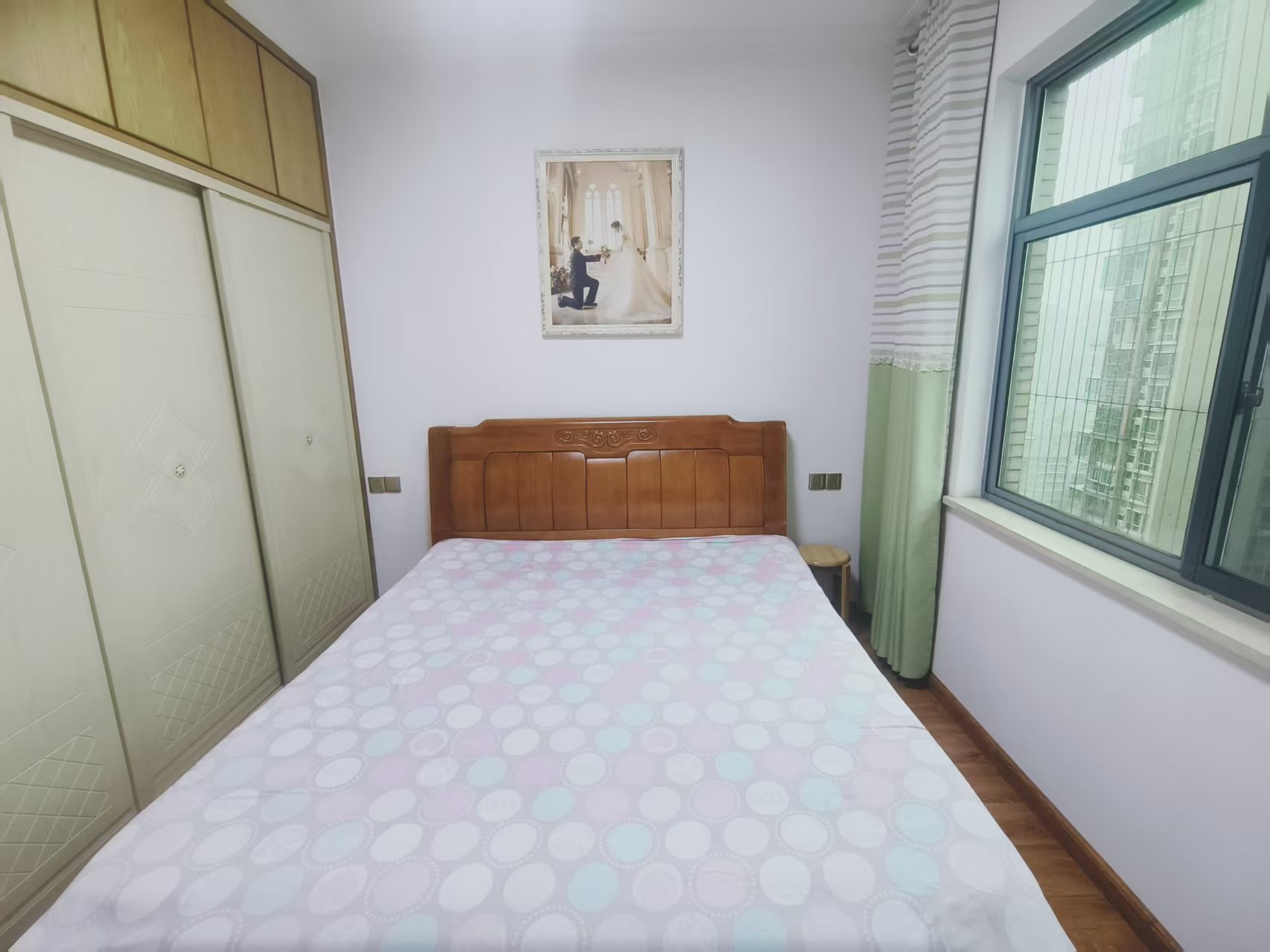 鹏利广场  3室2厅1卫    2200.0元/月室内图