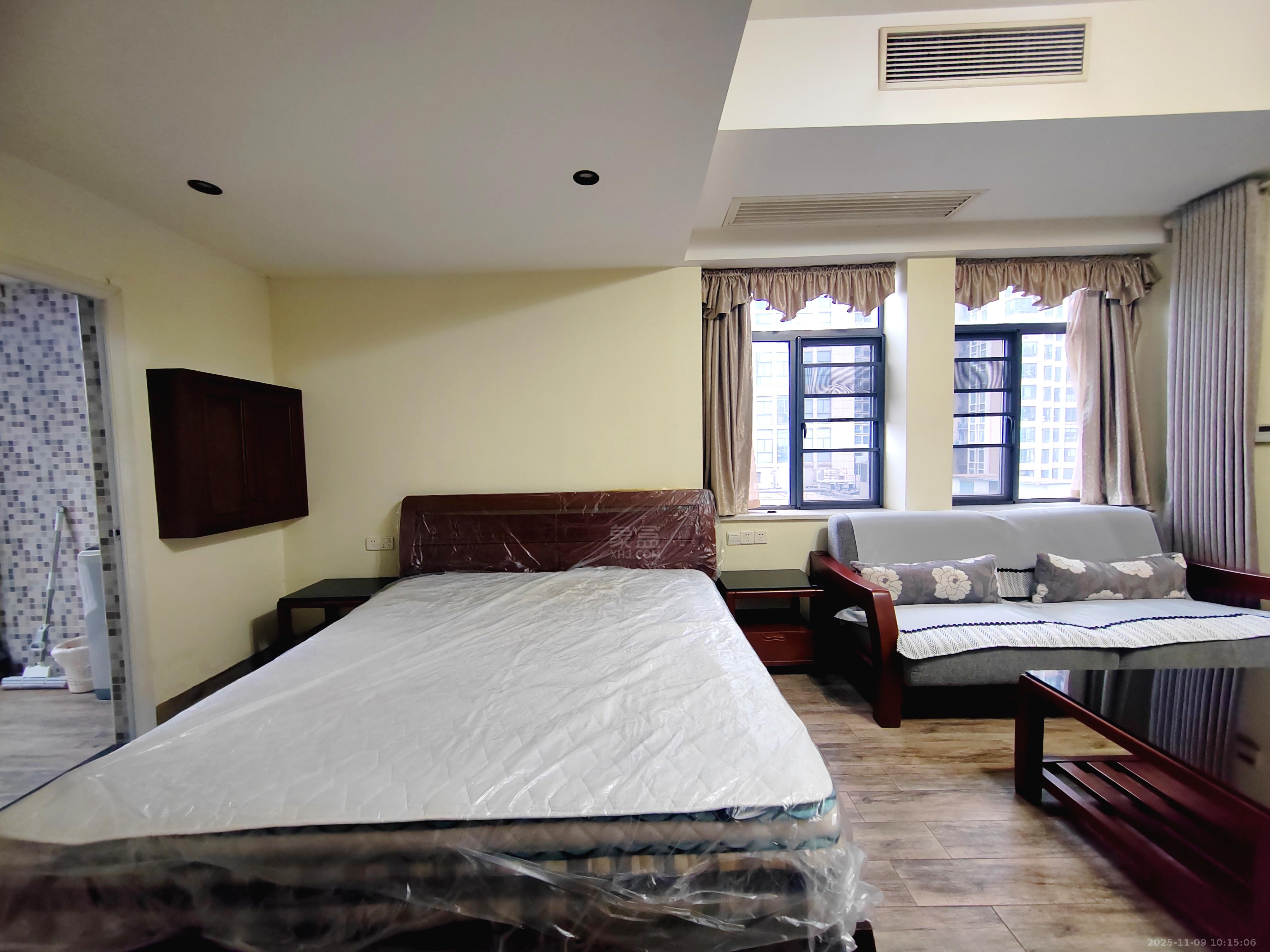 流金岁月-华晨国际 1室1厅1卫 1500.0元/月 流金岁月-华晨国际 1室1厅1卫 1500.0元/月室内图