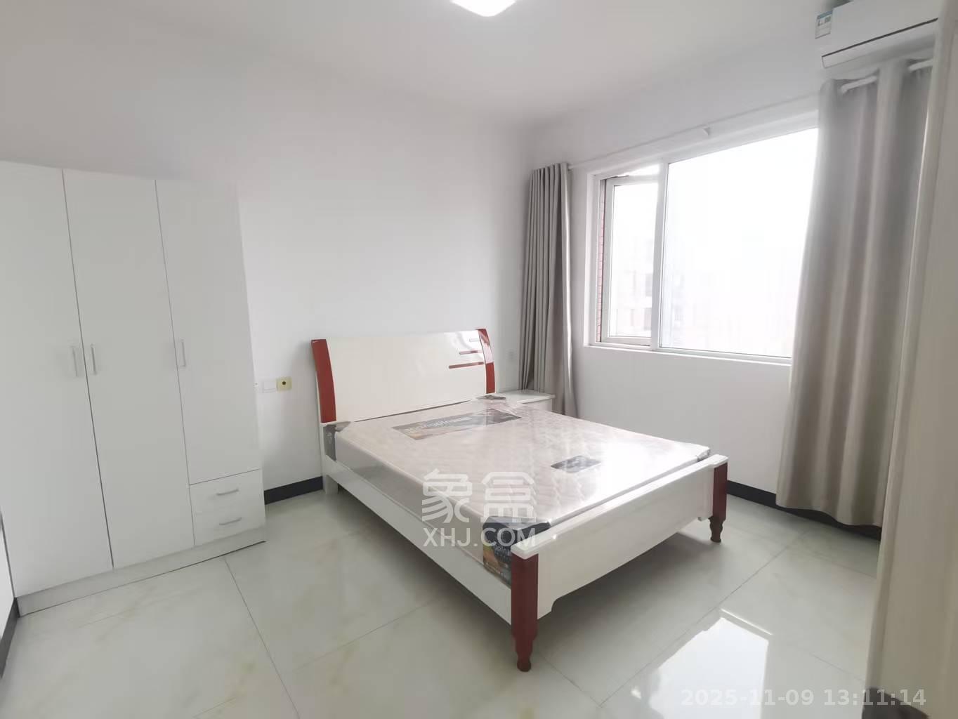 绿地海外滩一期  3室2厅1卫    1700.0元/月室内图