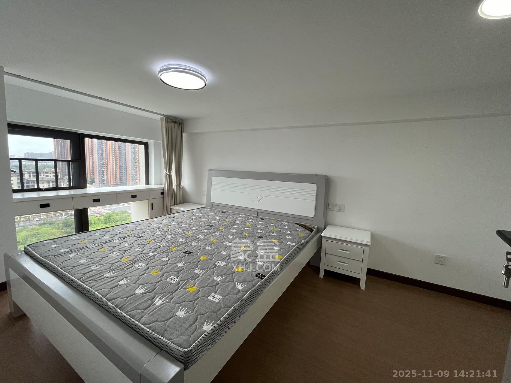 新城悦隽公园  2室1厅1卫    1900.0元/月室内图