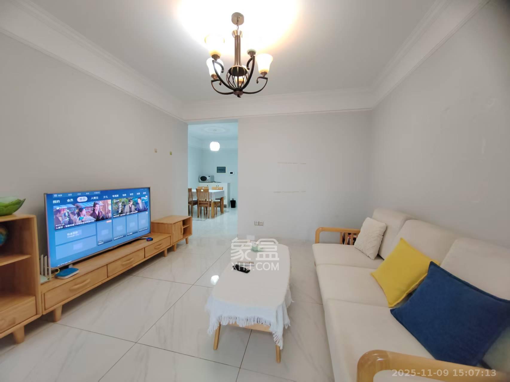 金地三千府（金地湖山樾、金地自在城）  3室2厅1卫    1600.0元/月