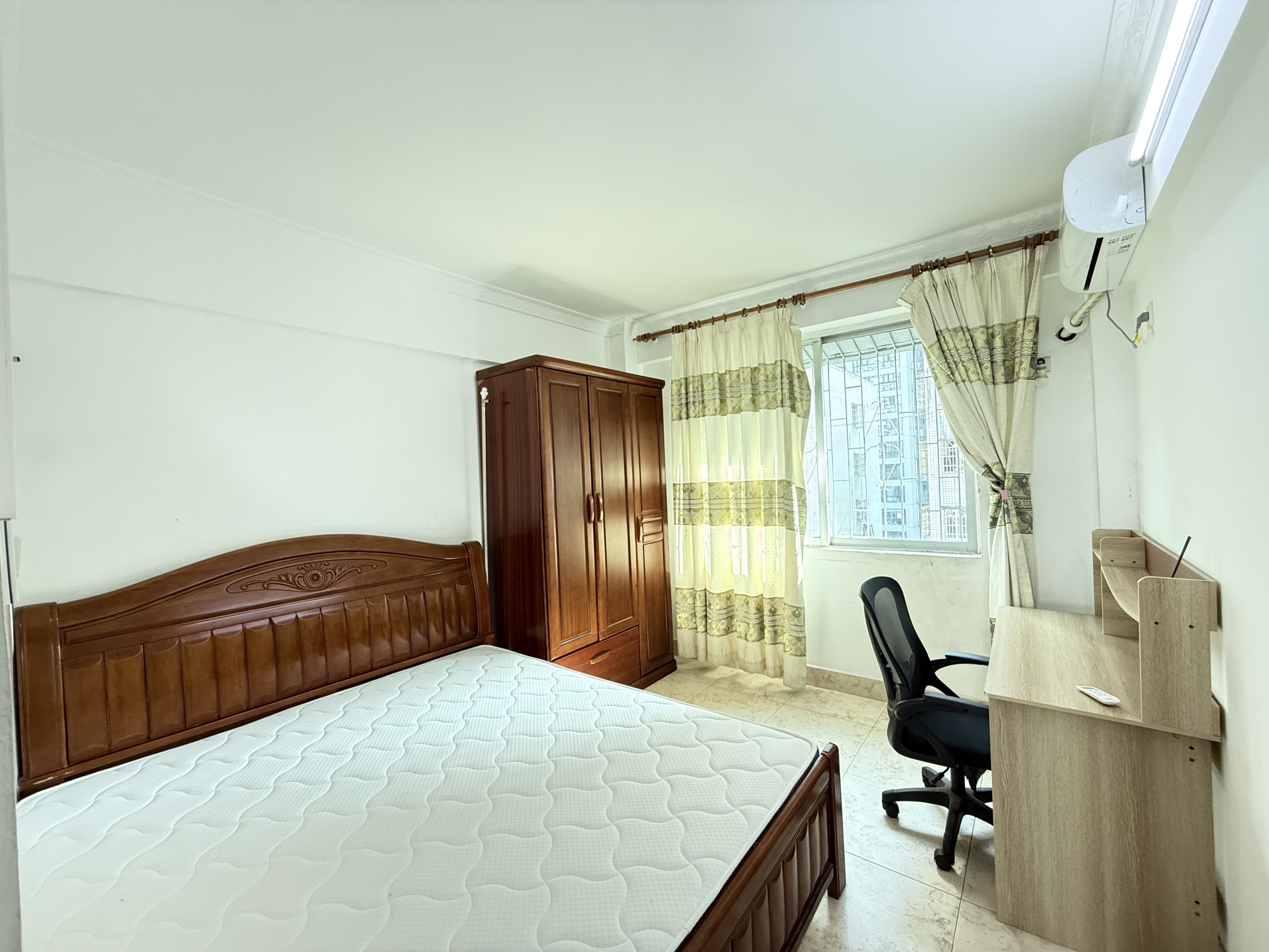 昌茂花园 3室2厅2卫 1600.0元/月 昌茂花园 3室2厅2卫 1600.0元/月室内图