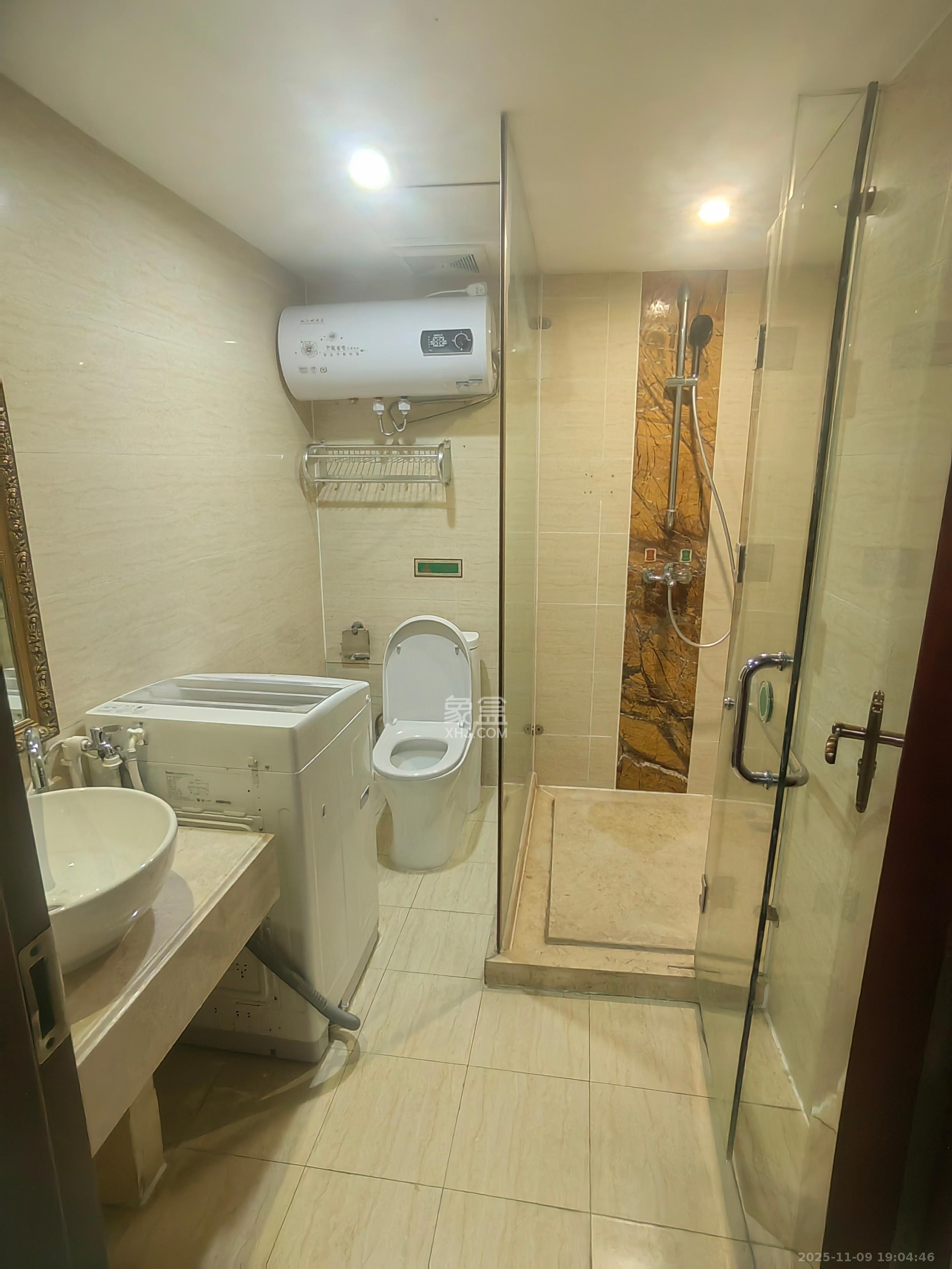 海德公园  1室1厅1卫    1300.0元/月室内图