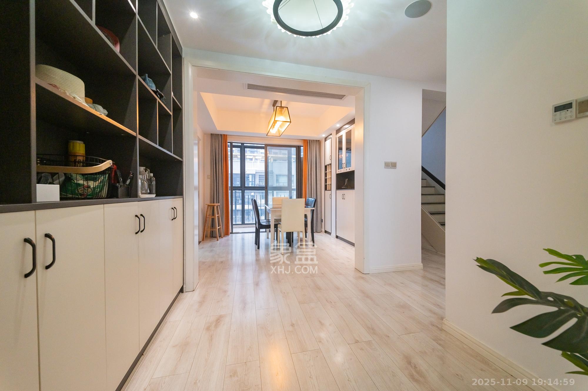 恒基凯旋门一二期  6室2厅2卫    238.0万其他