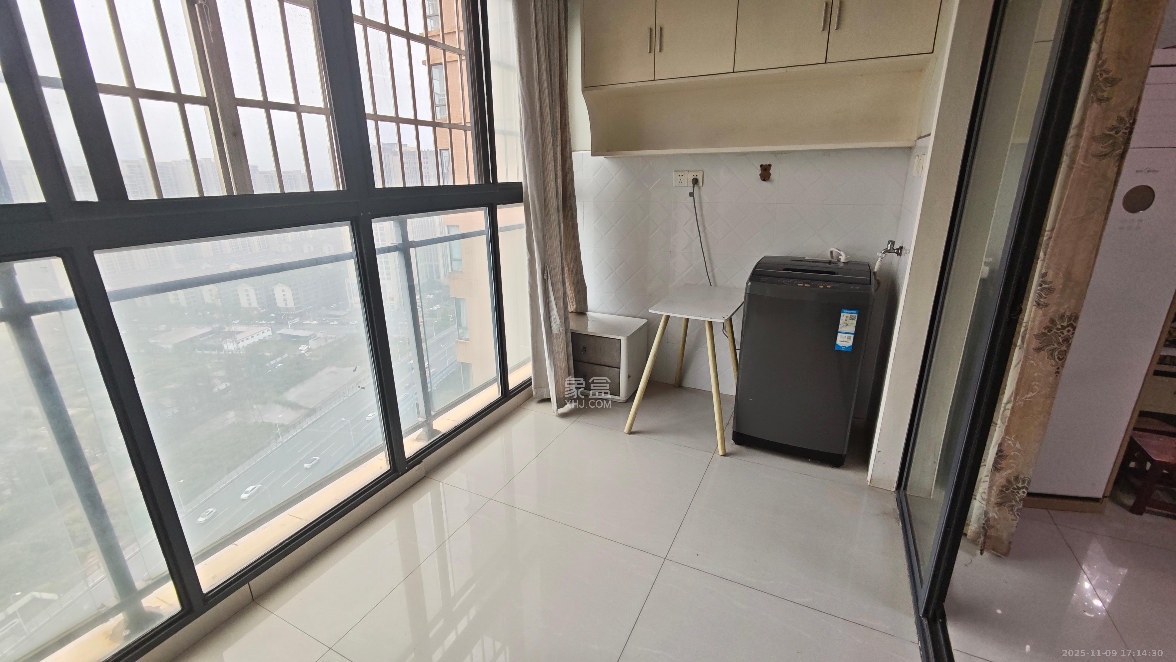 江河双水湾 3室2厅2卫 2500.0元/月 江河双水湾 3室2厅2卫 2500.0元/月室内图