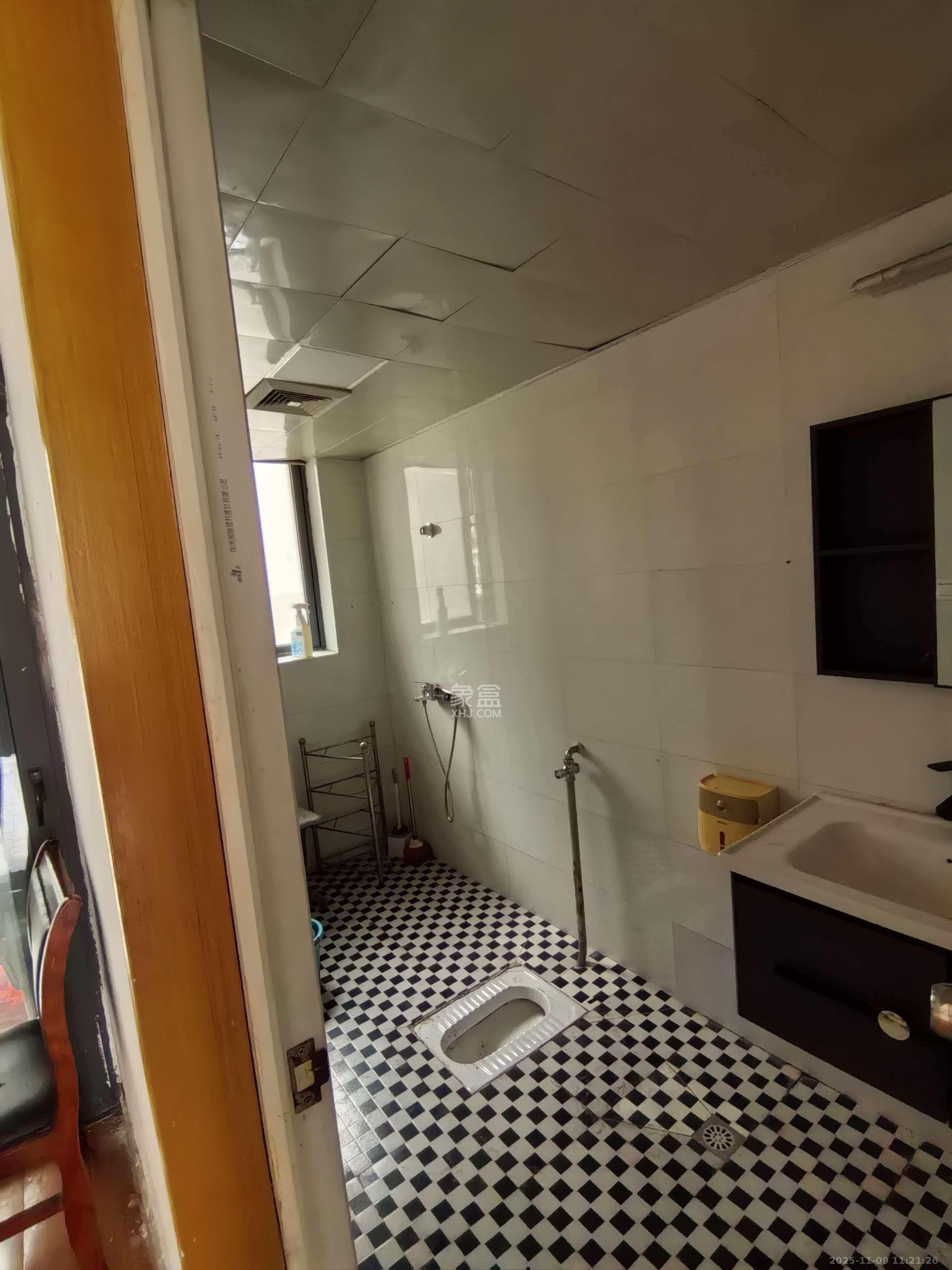 梦网景园 4室2厅2卫 3400.0元/月 梦网景园 4室2厅2卫 3400.0元/月室内图