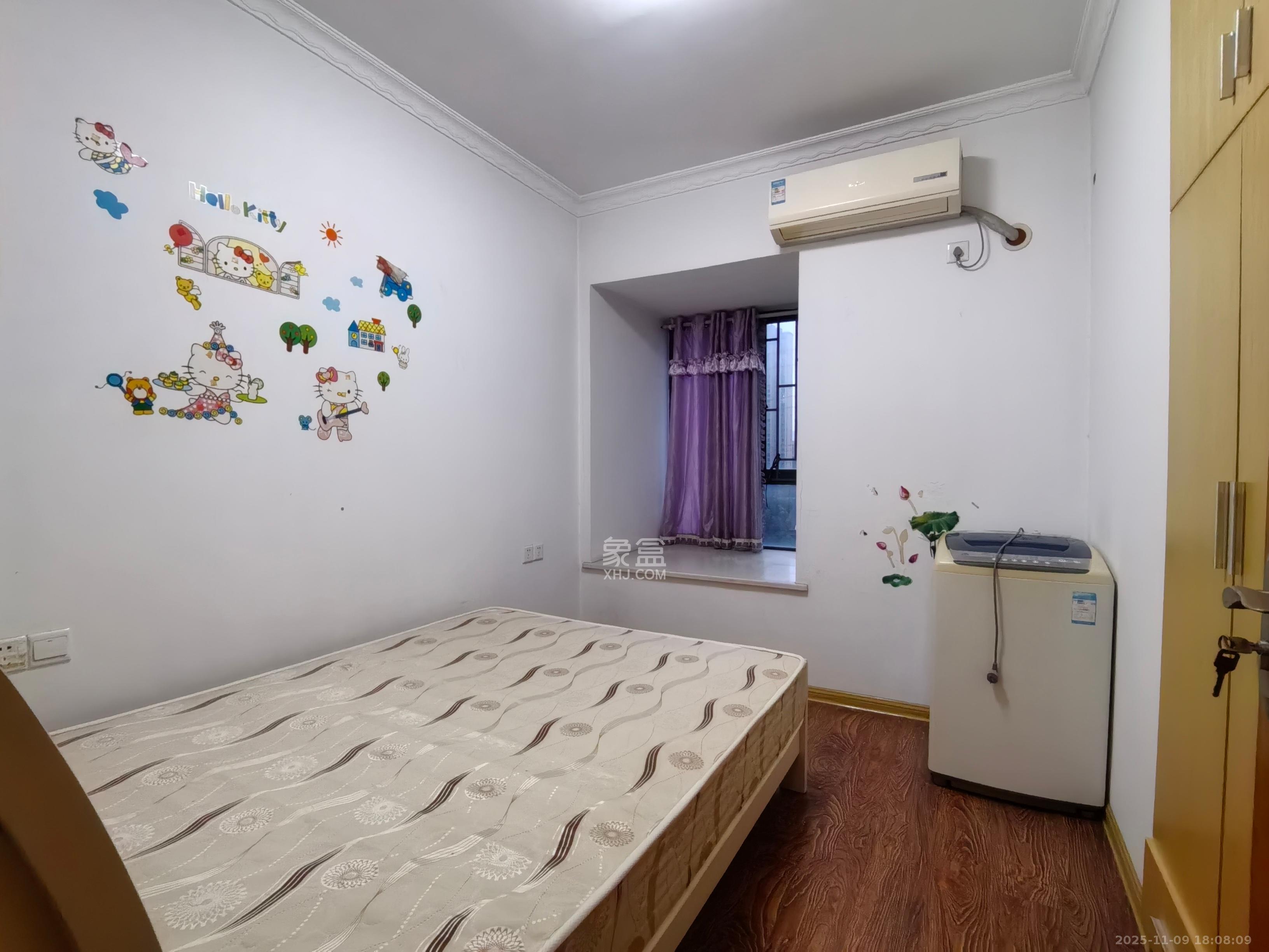 保利麓谷林语A区  3室2厅1卫    2400.0元/月室内图