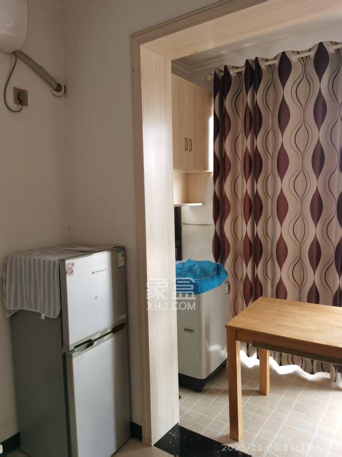 观沙嘉园  1室1厅1卫    1400.0元/月室内图