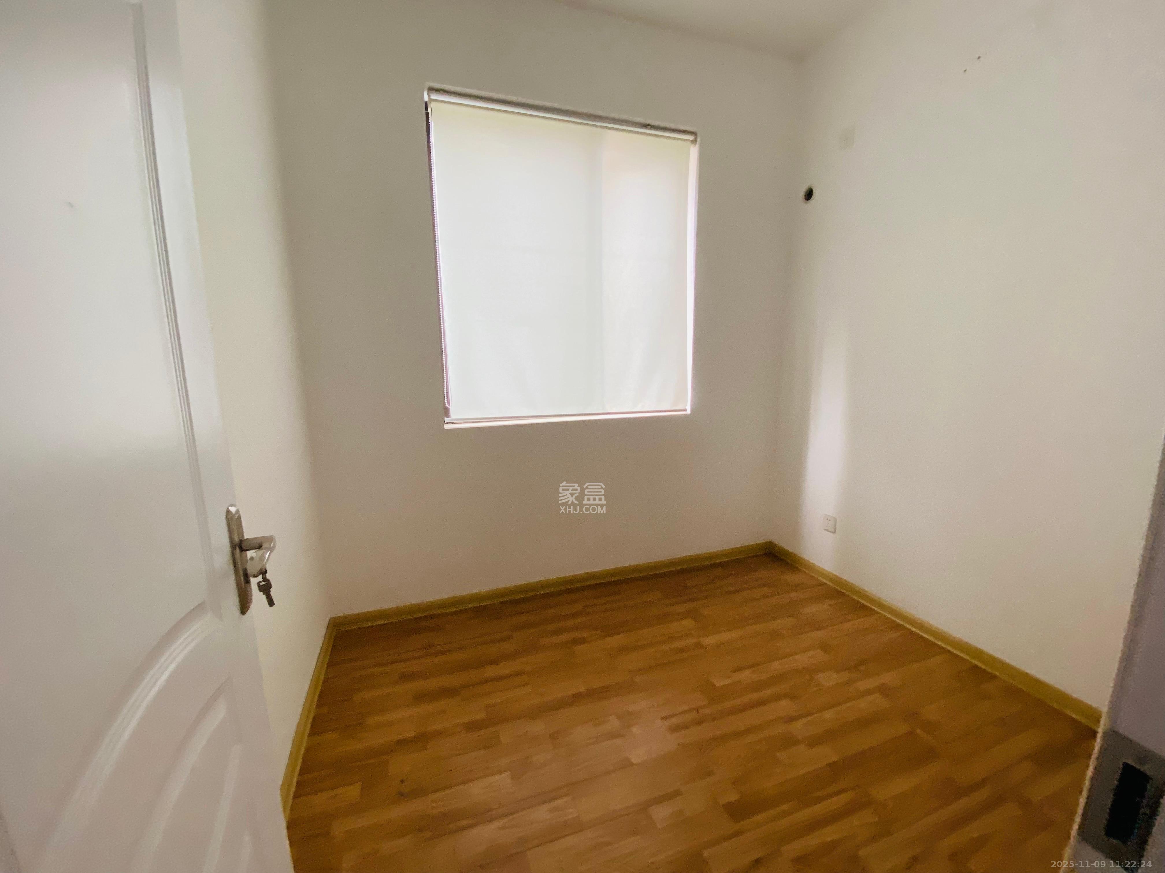 保利西海岸A区  4室2厅2卫    4500.0元/月室内图