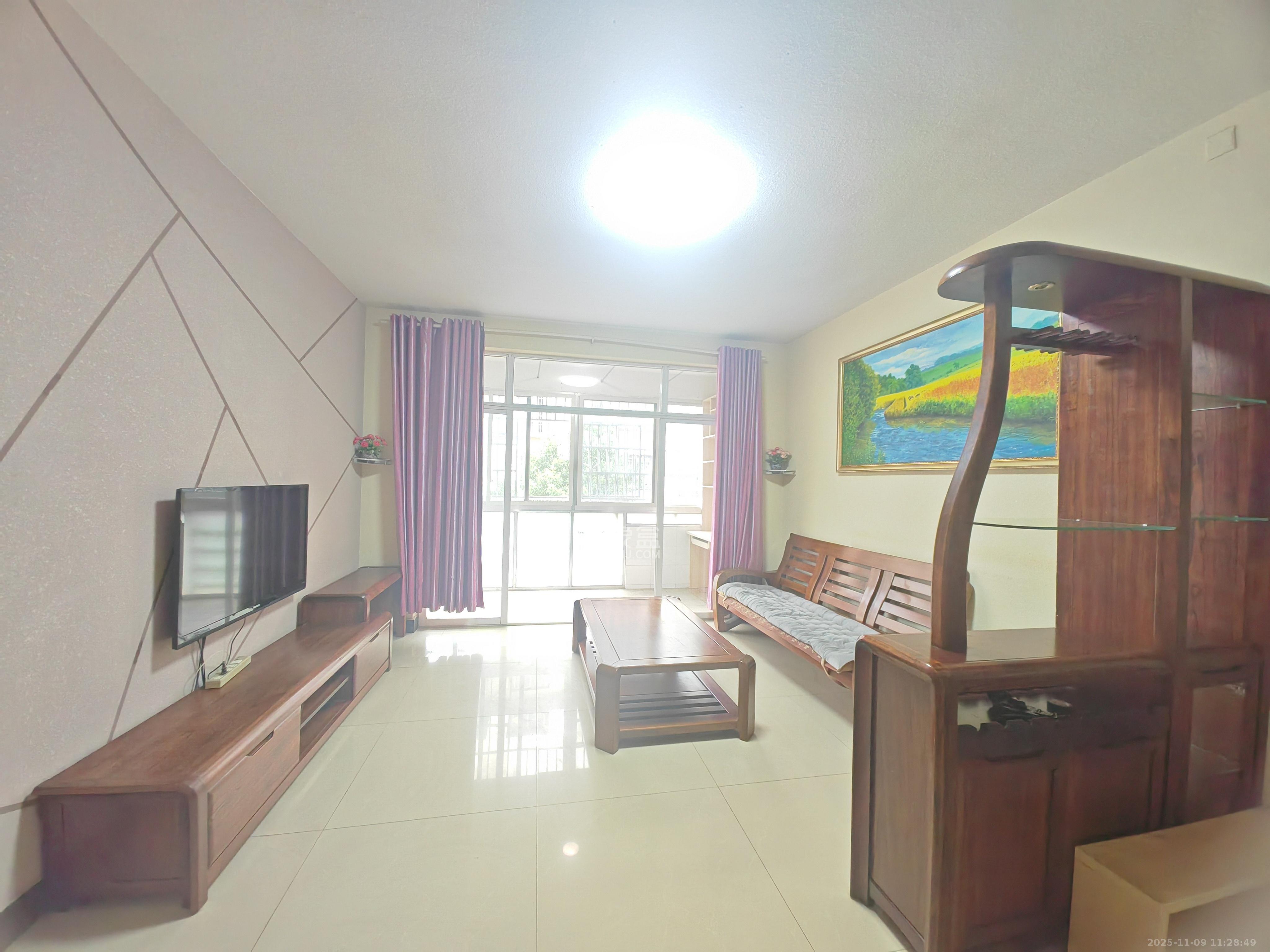 枫林绿洲  3室2厅2卫    2000.0元/月室内图