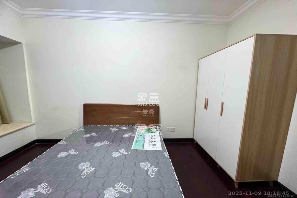 恒大绿洲 3室2厅2卫 2600.0元/月 恒大绿洲 3室2厅2卫 2600.0元/月室内图