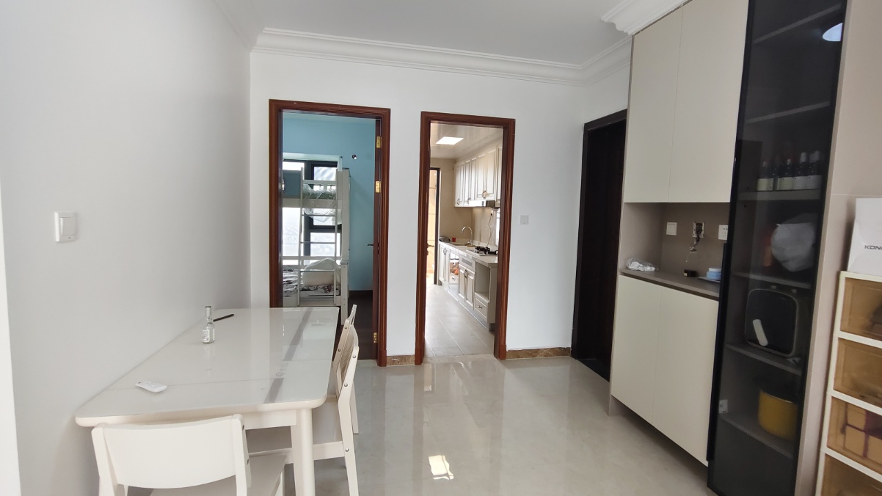 恒大名都  3室2厅1卫    1500.0元/月室内图