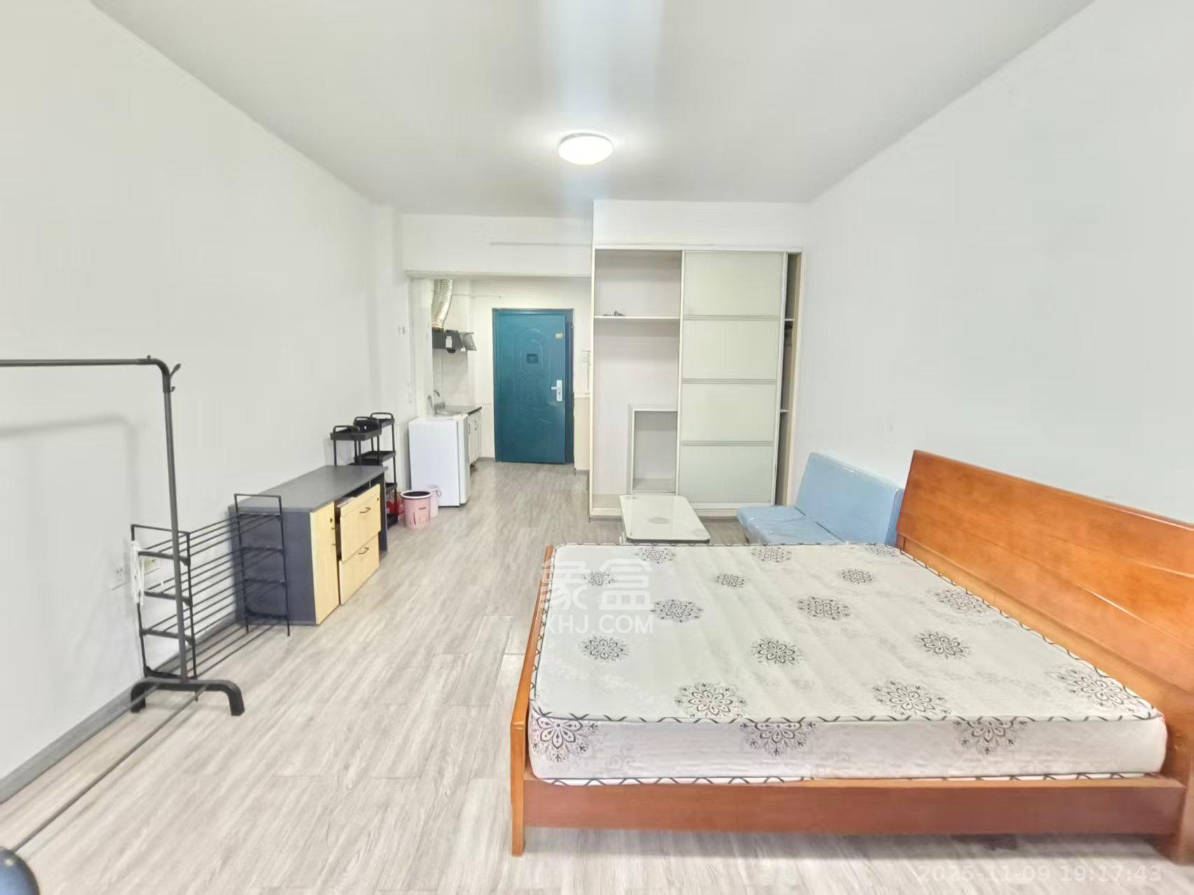 伍家岭生活广场  1室1厅1卫    1200.0元/月室内图