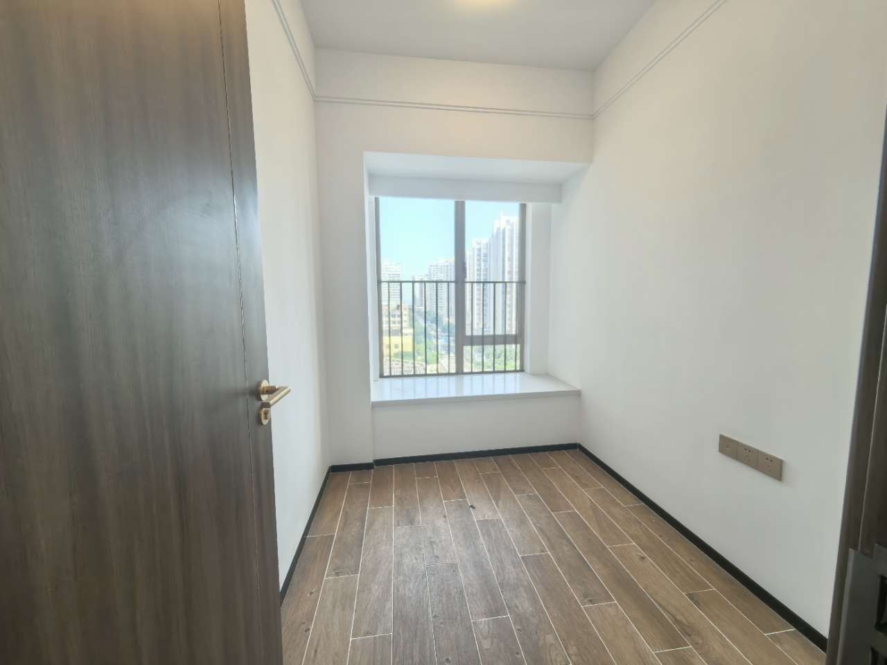 阳光金典  3室2厅2卫    210.0万室内图