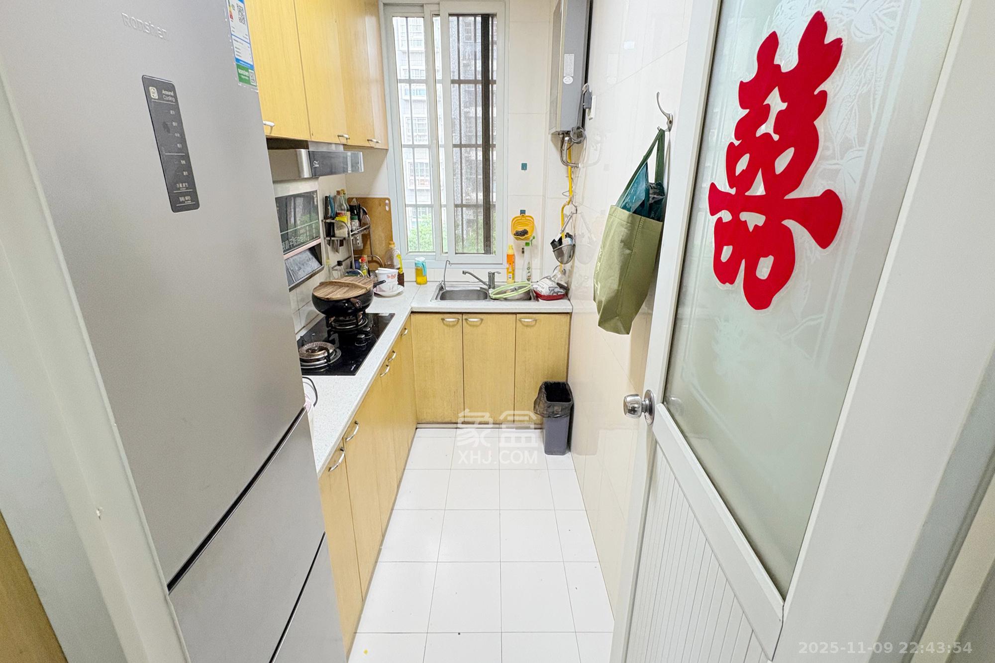 火星镇街道宿舍  3室2厅1卫    55.0万厨房