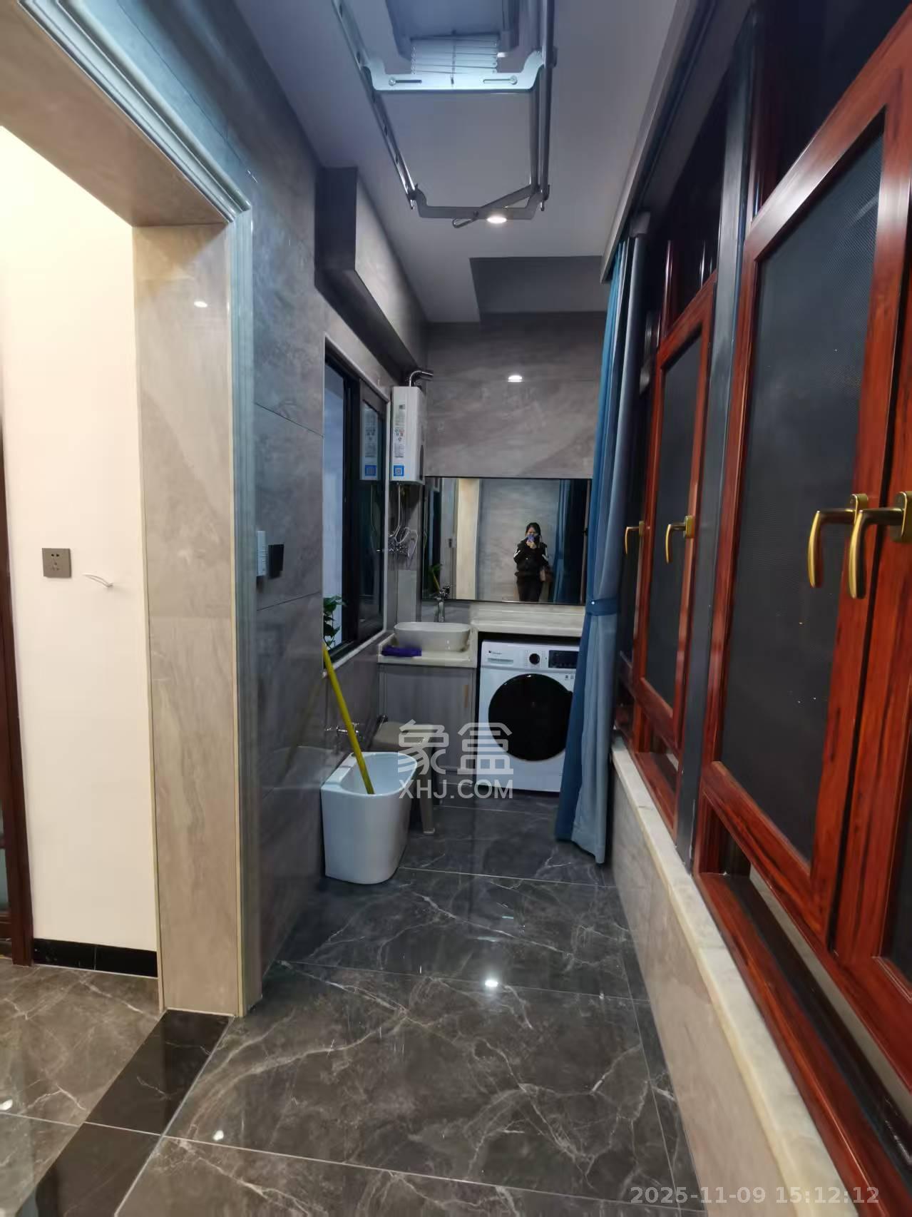 明昇壹城（明昇时代广场）一期  1室2厅2卫    8000.0元/月室内图